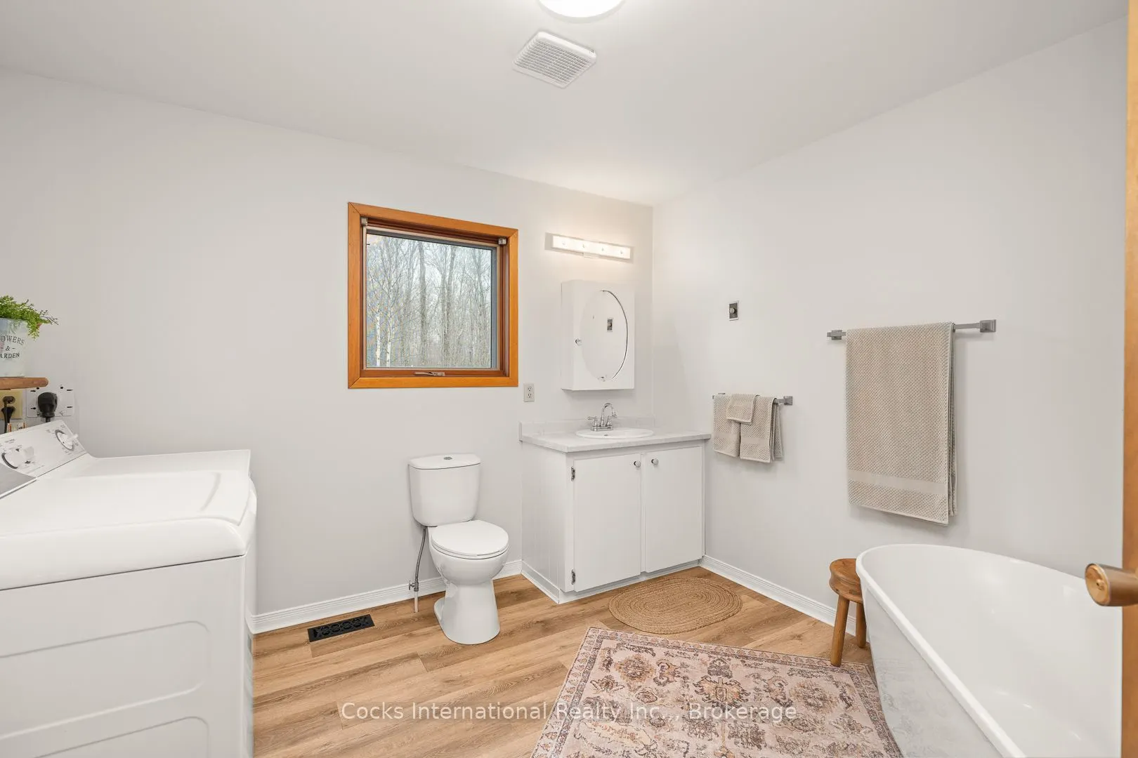 621 Chapman Strong Road