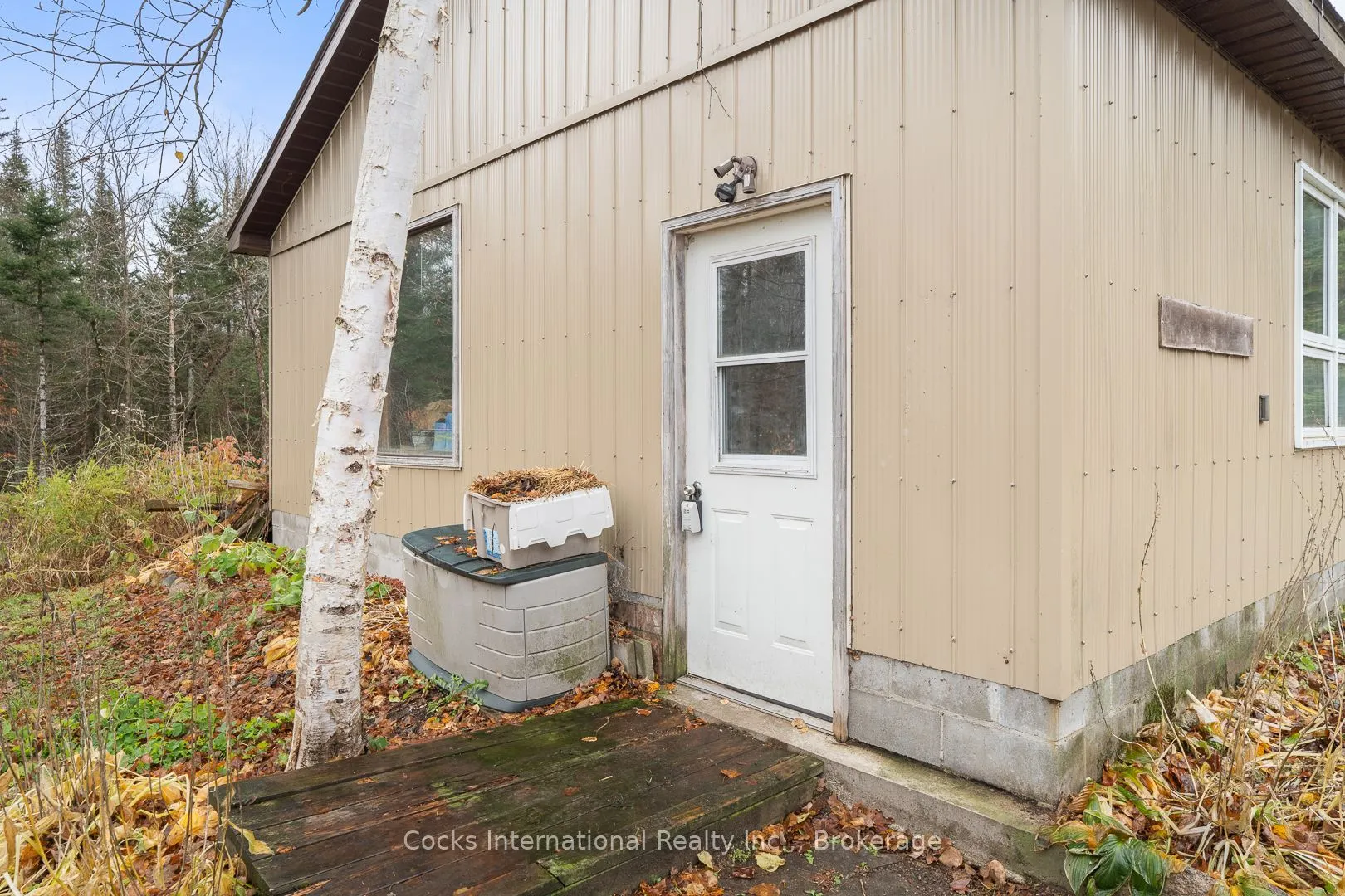 621 Chapman Strong Road