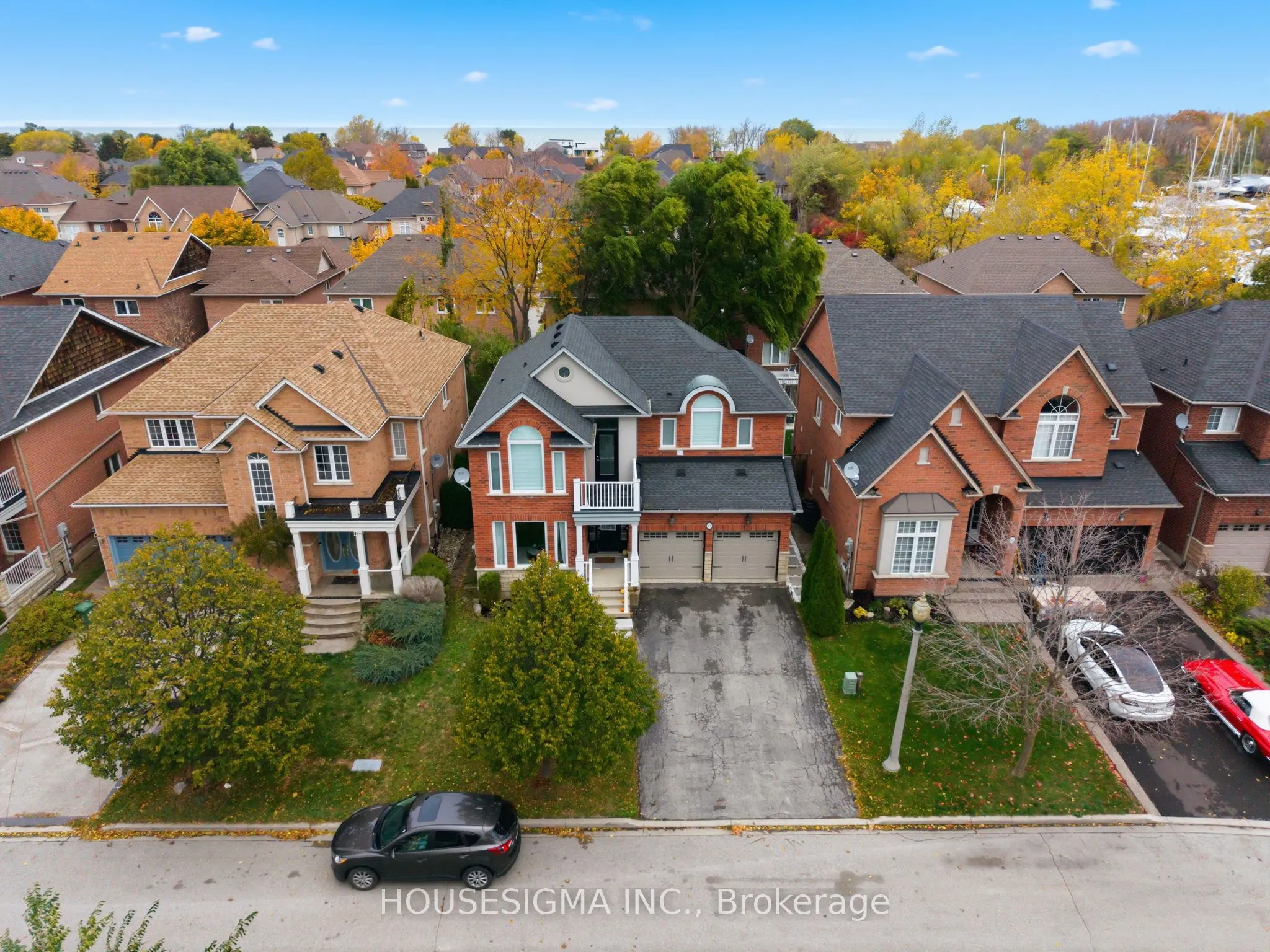 92 Glenmeadow Crescent