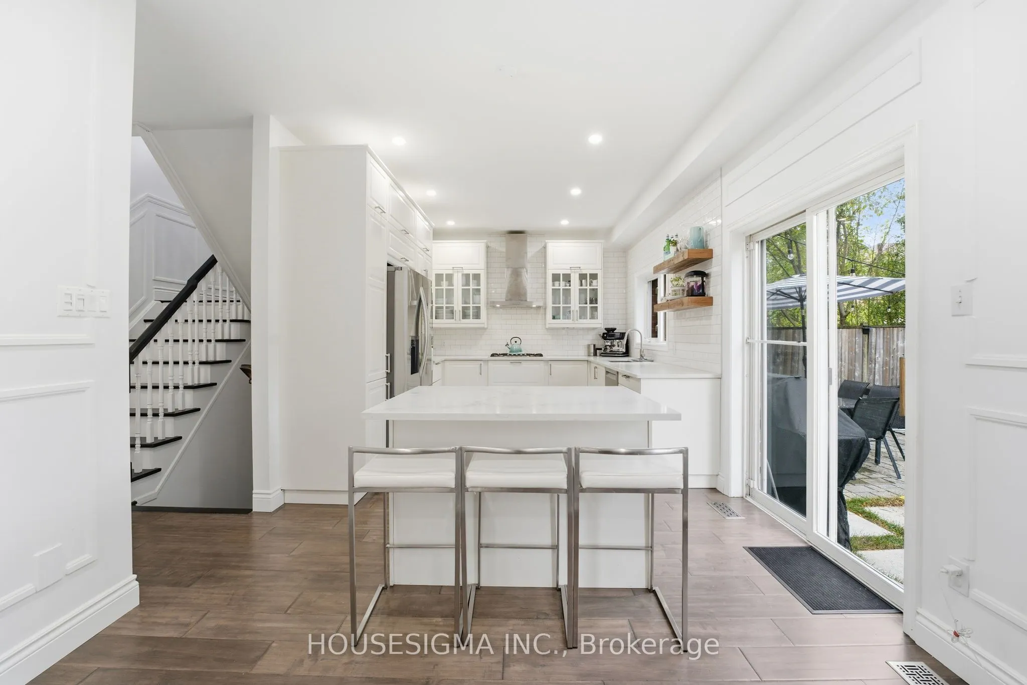 92 Glenmeadow Crescent