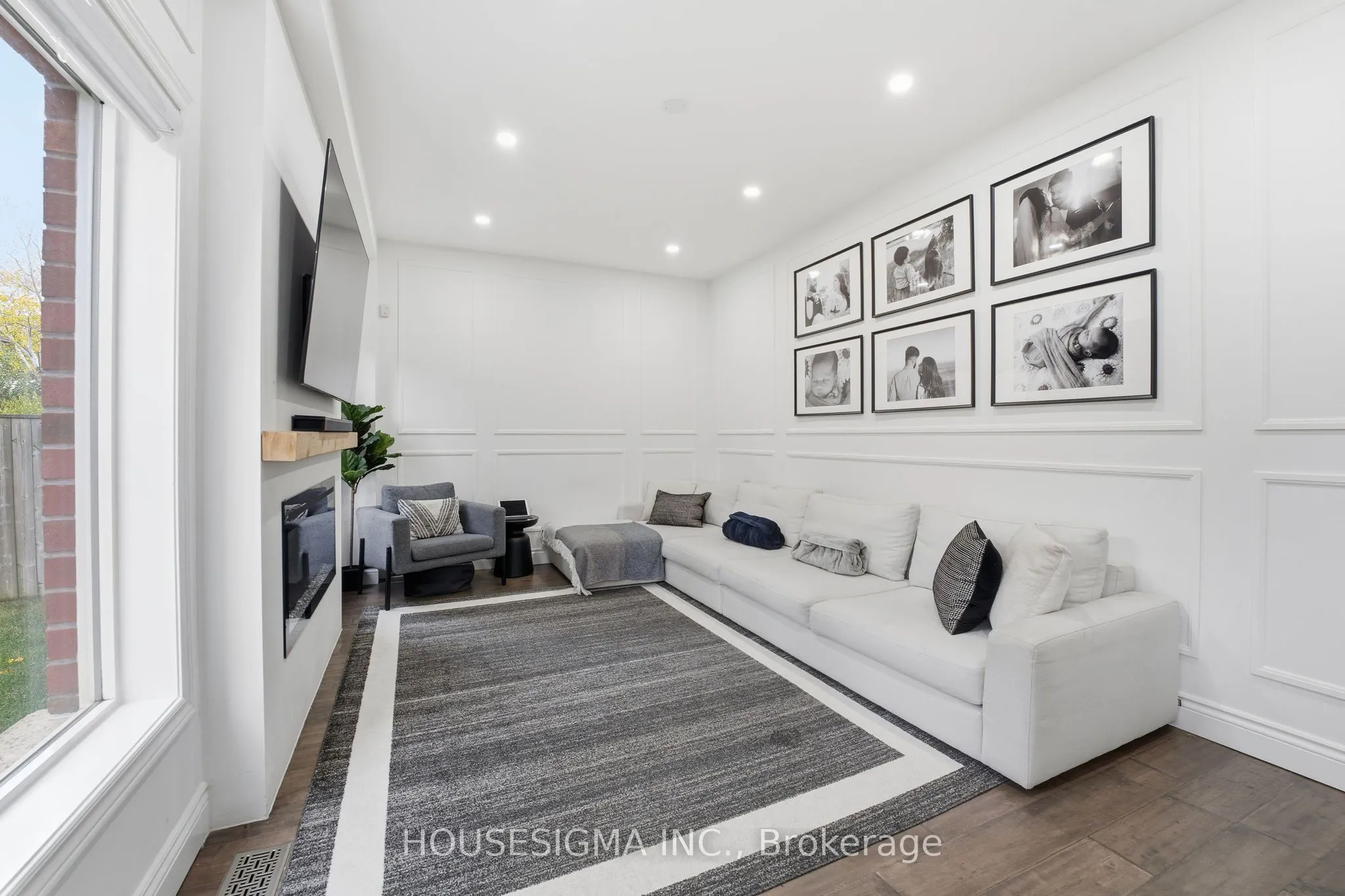 92 Glenmeadow Crescent