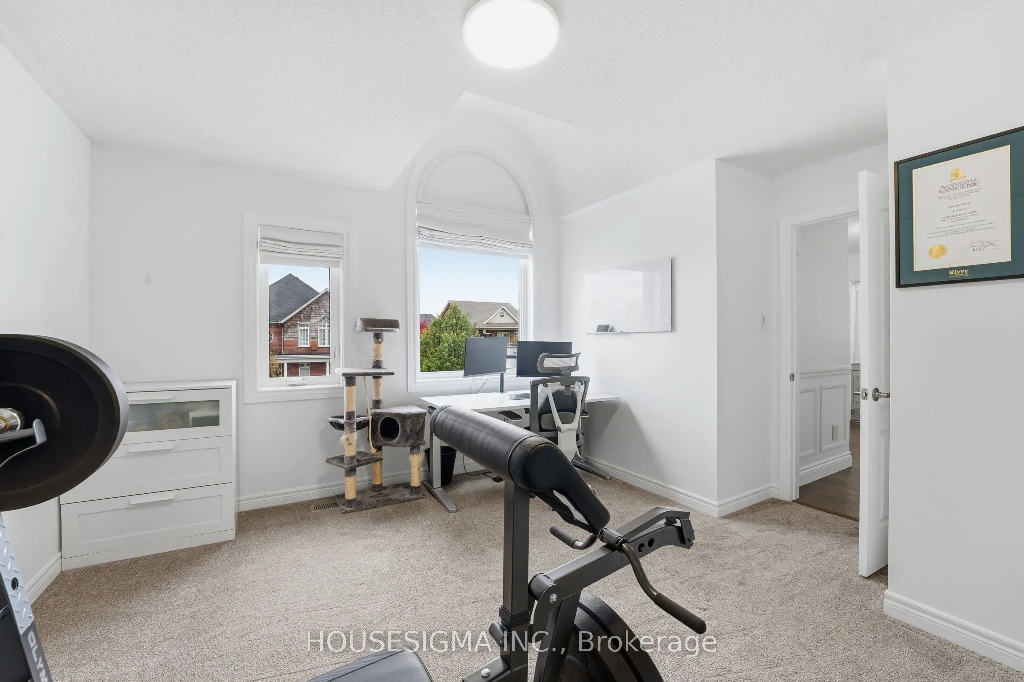 92 Glenmeadow Crescent