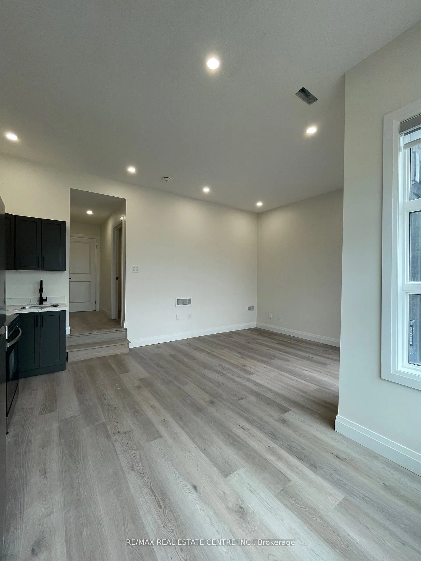 63 Warren Trail, #LOWER