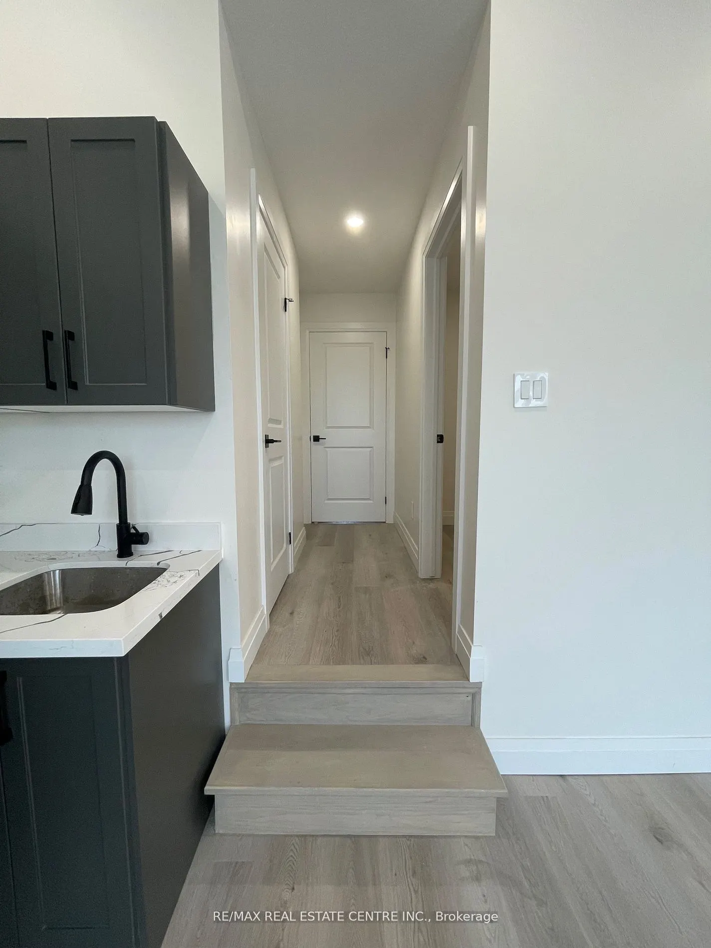 63 Warren Trail, #LOWER