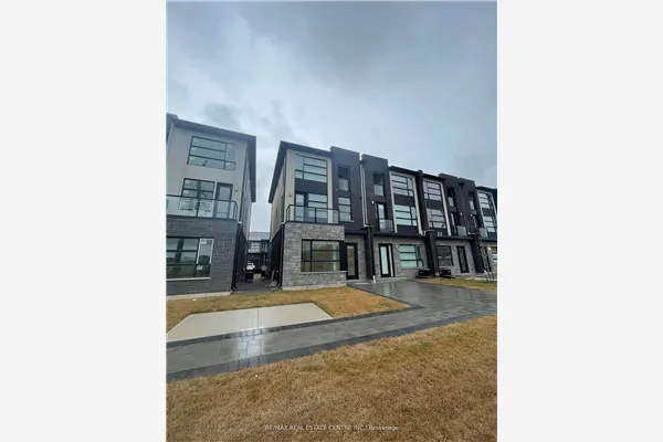 63 Warren Trail, #LOWER