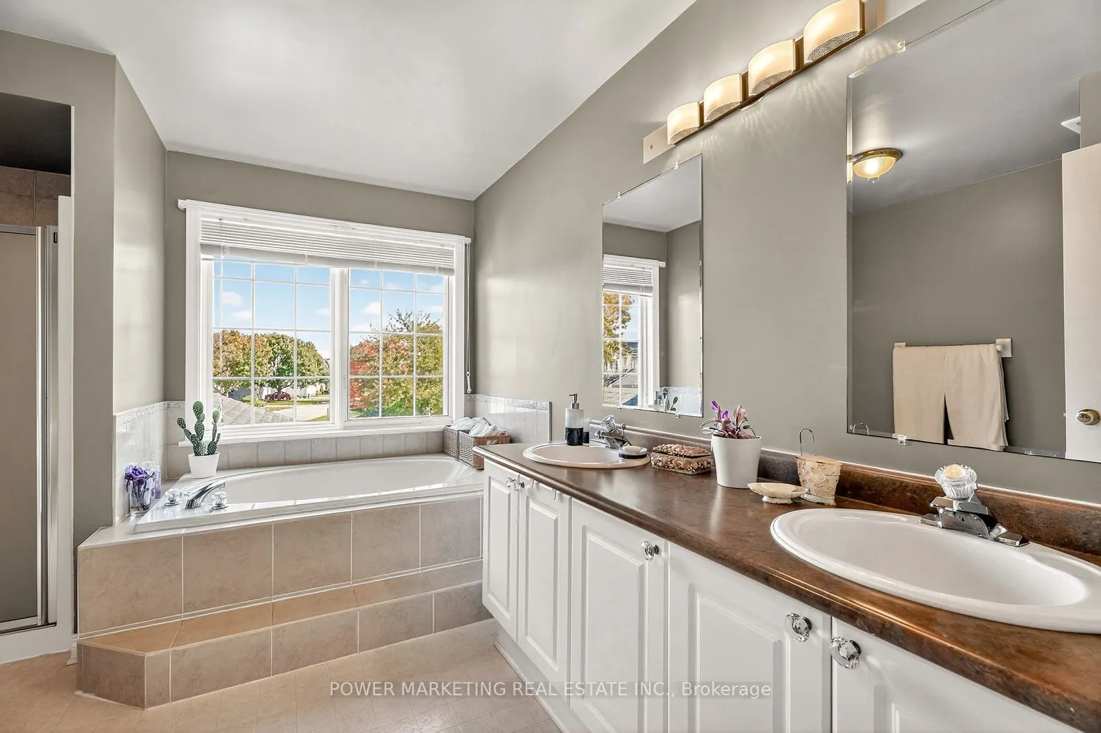 22 New Deighton Crescent W, #22