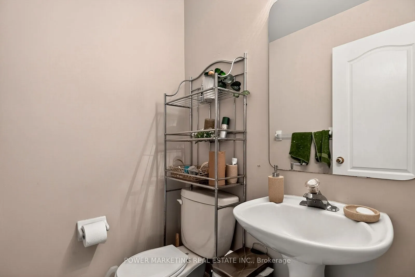 22 New Deighton Crescent W, #22