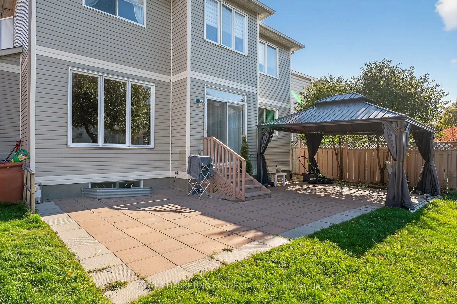 22 New Deighton Crescent W, #22