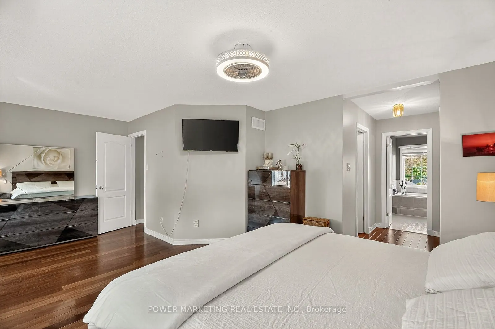 22 New Deighton Crescent W, #22