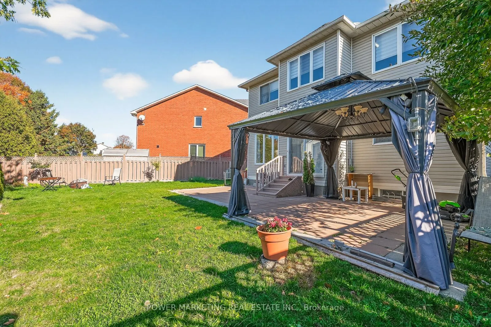 22 New Deighton Crescent W, #22