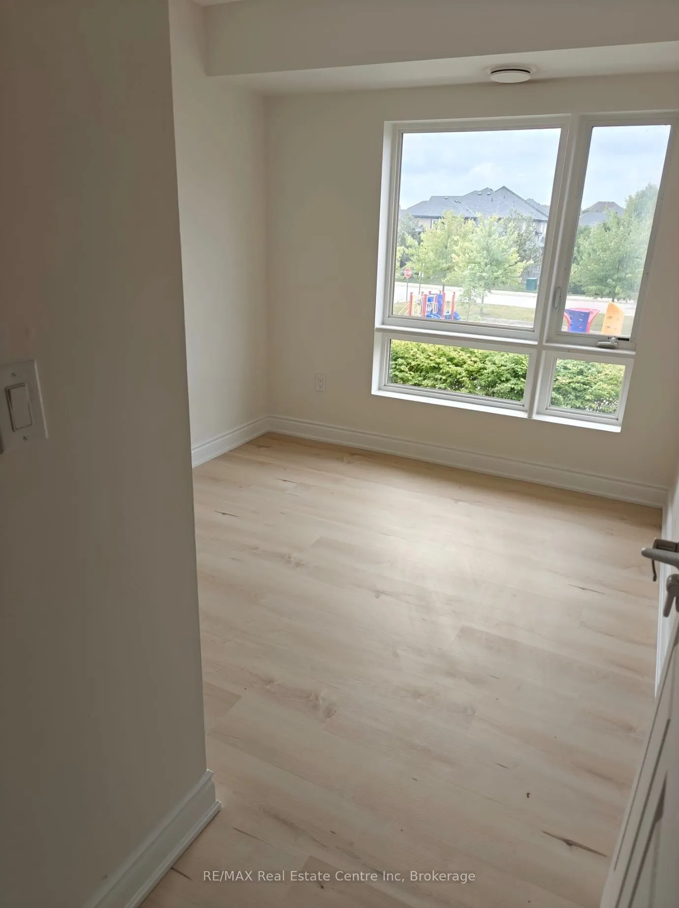 60 Lynnmore Street, #208