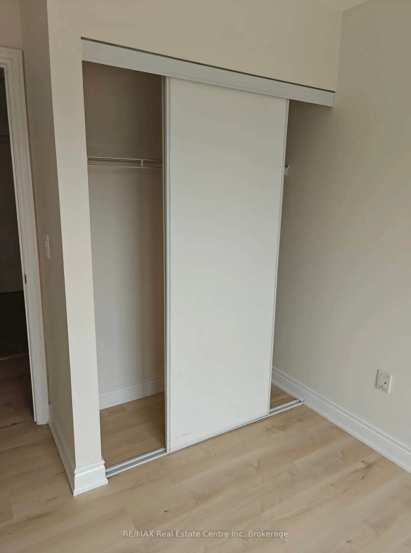 60 Lynnmore Street, #208