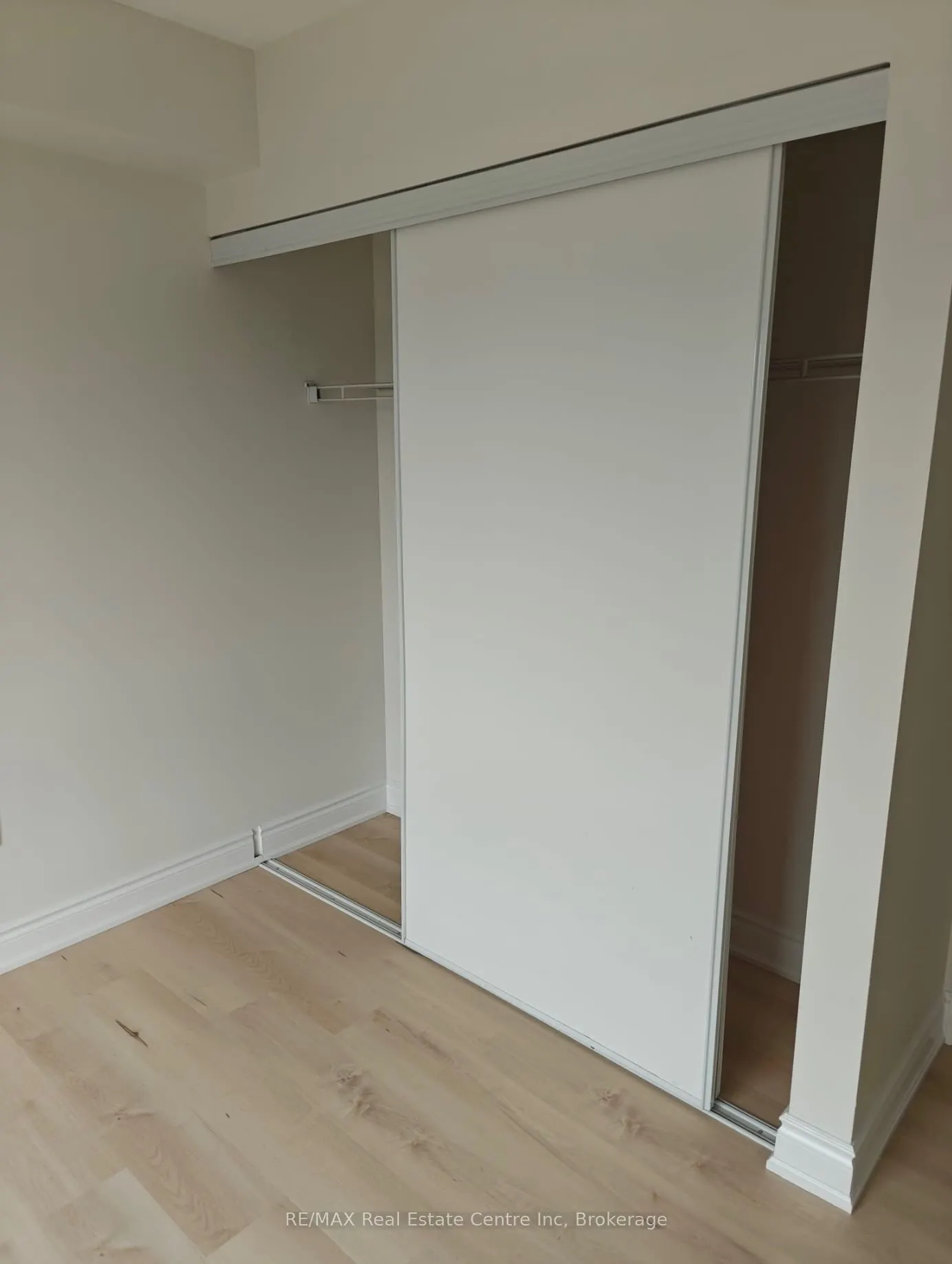 60 Lynnmore Street, #208