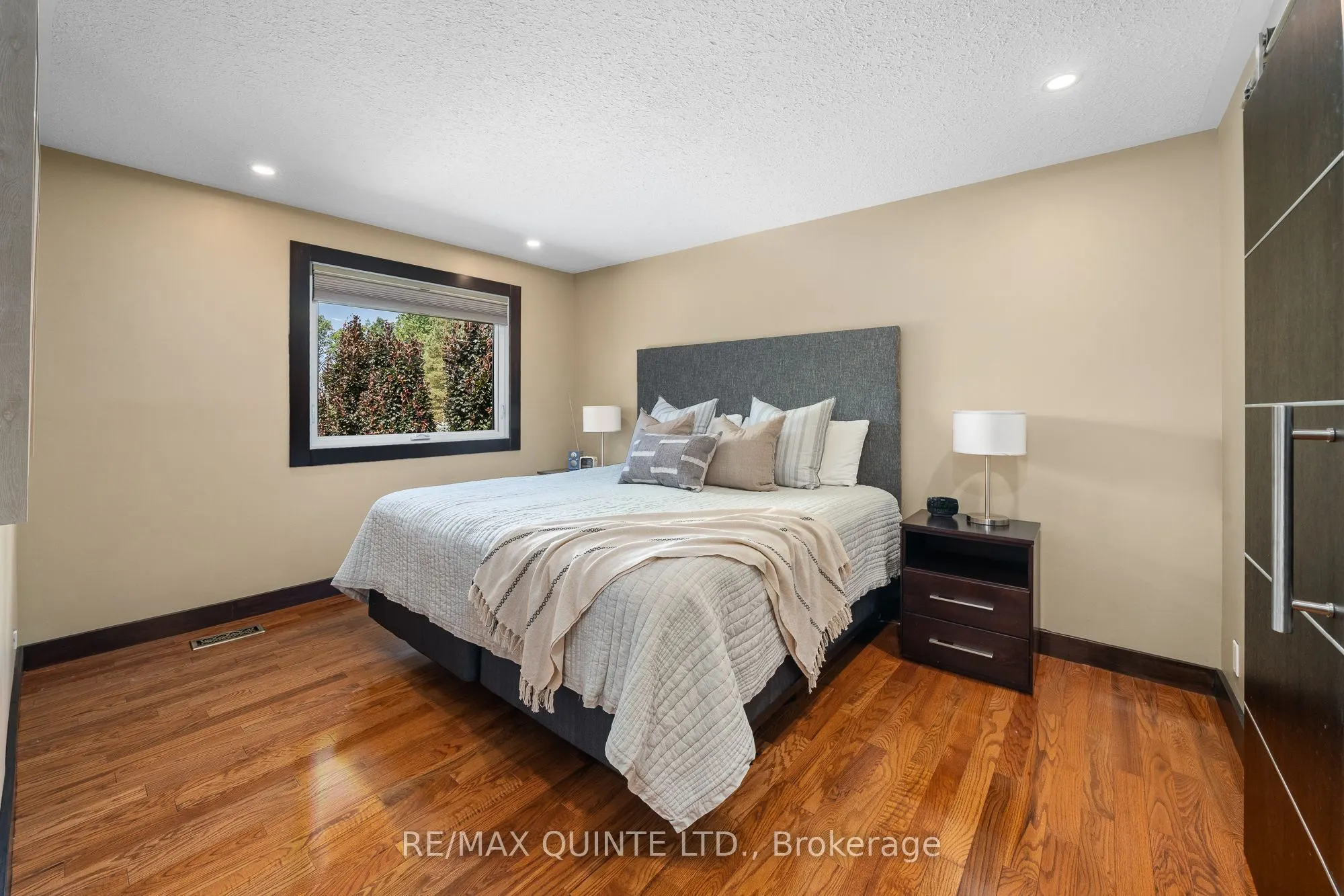 100 Bay Breeze Street