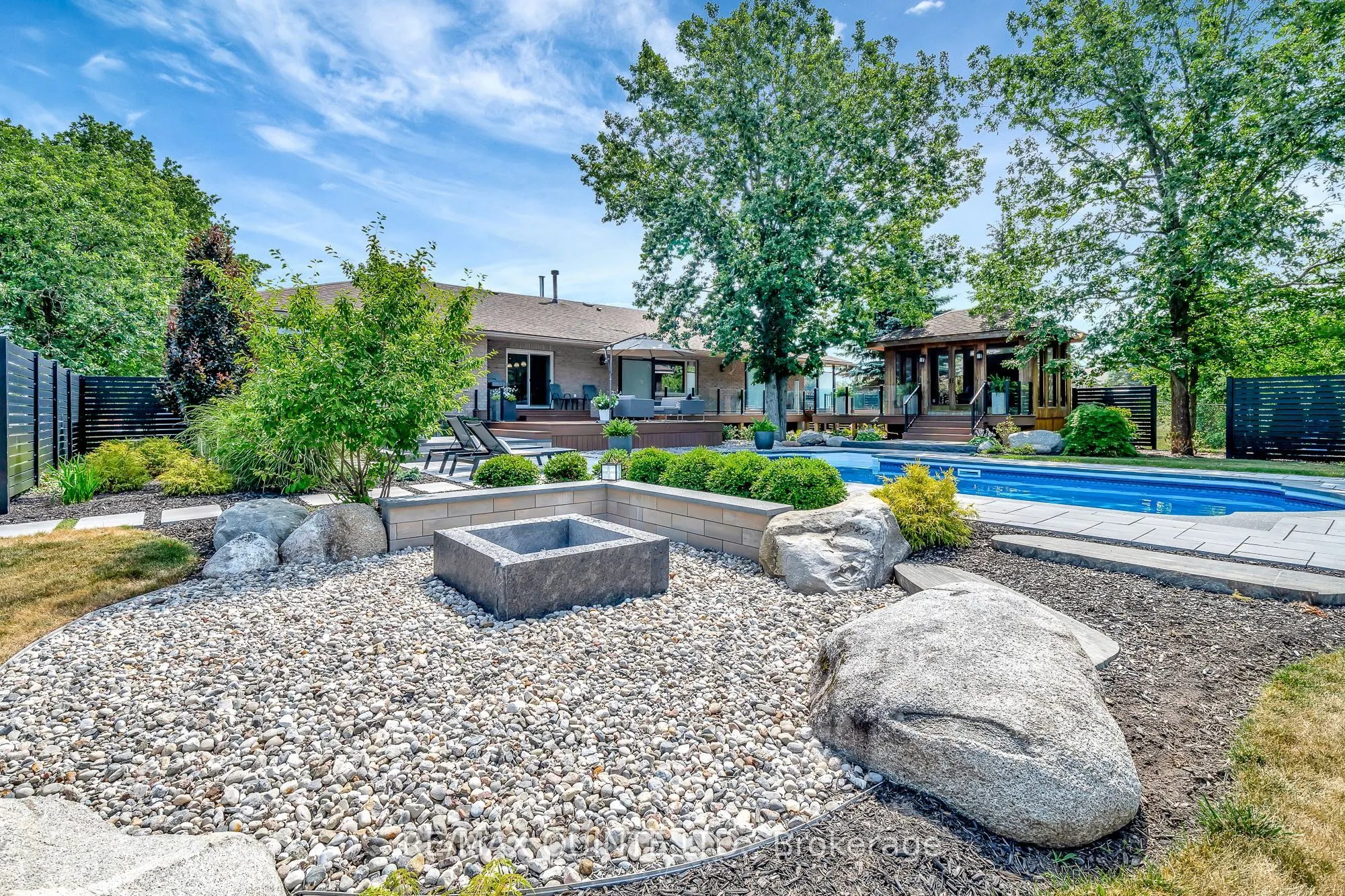 100 Bay Breeze Street