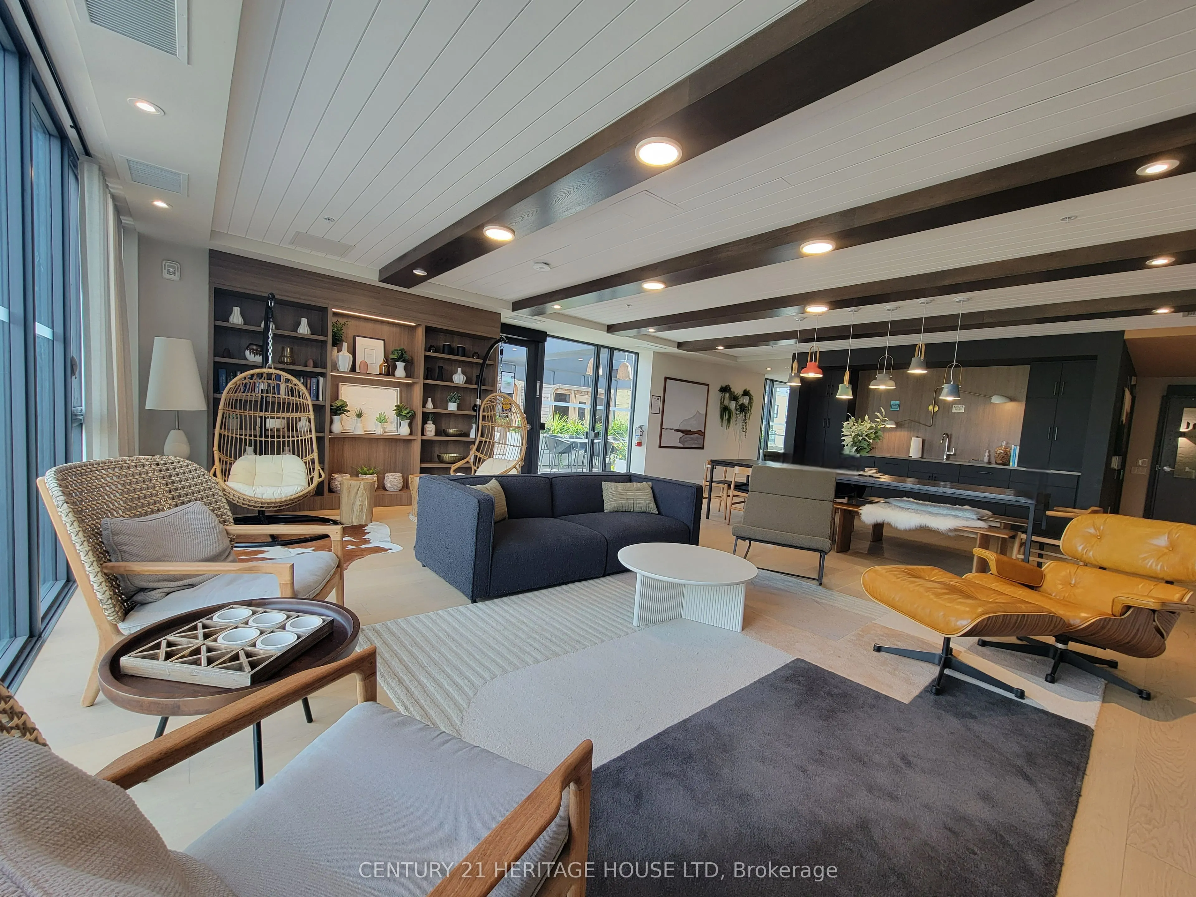 741 King Street W #301