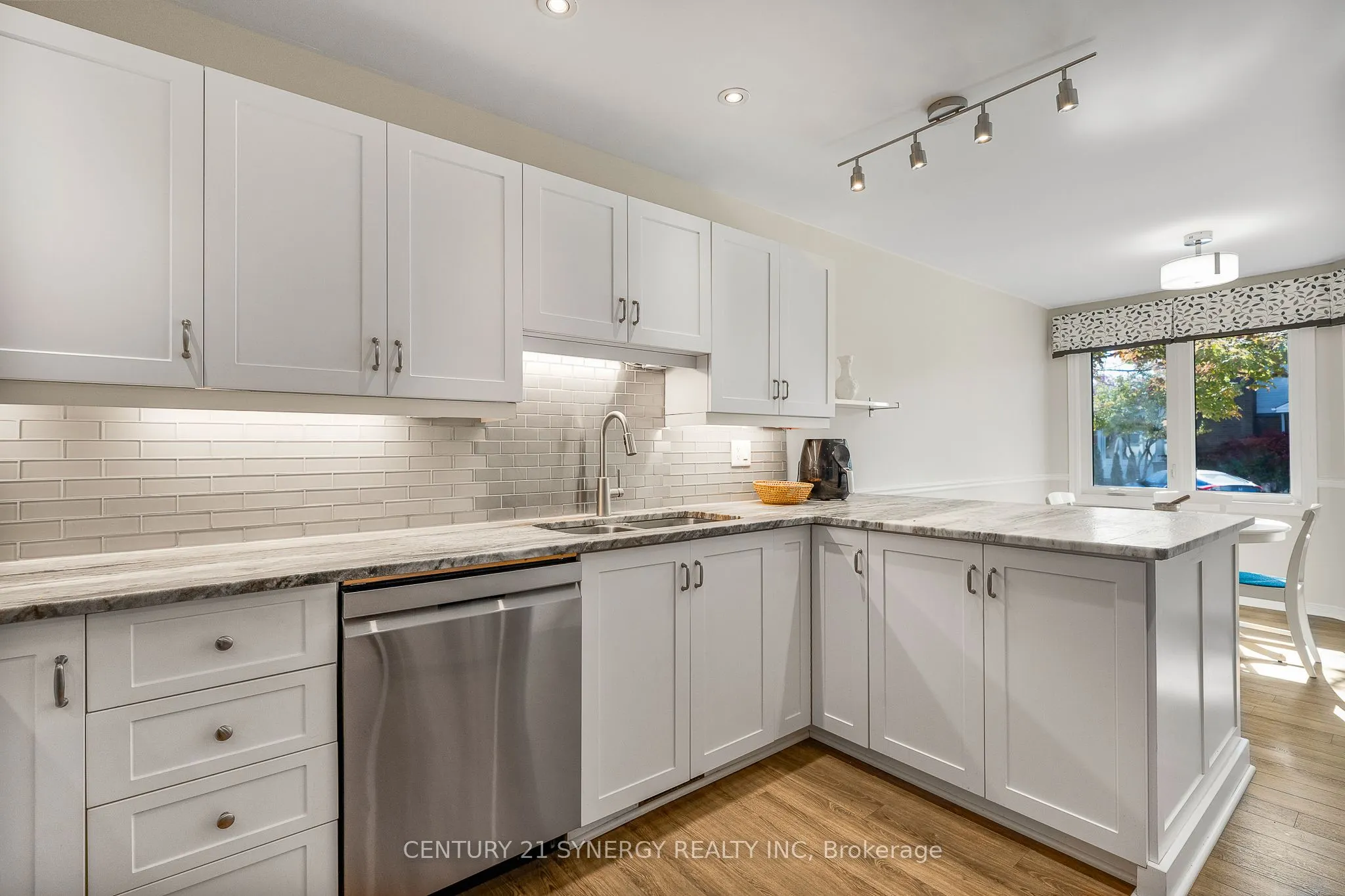 32 Innesbrook Court #16