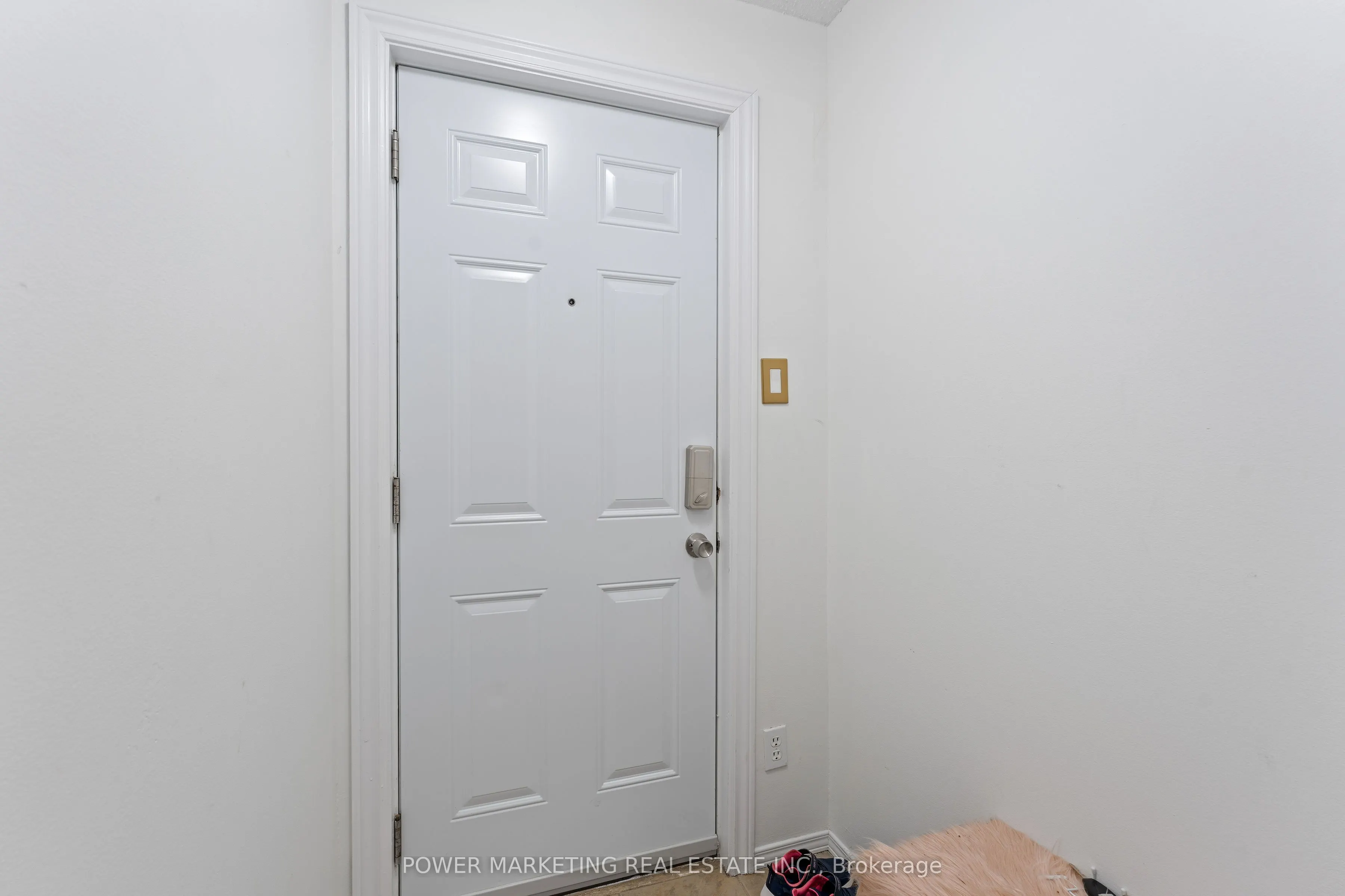 6702 Jeanne D'arc Boulevard N #B