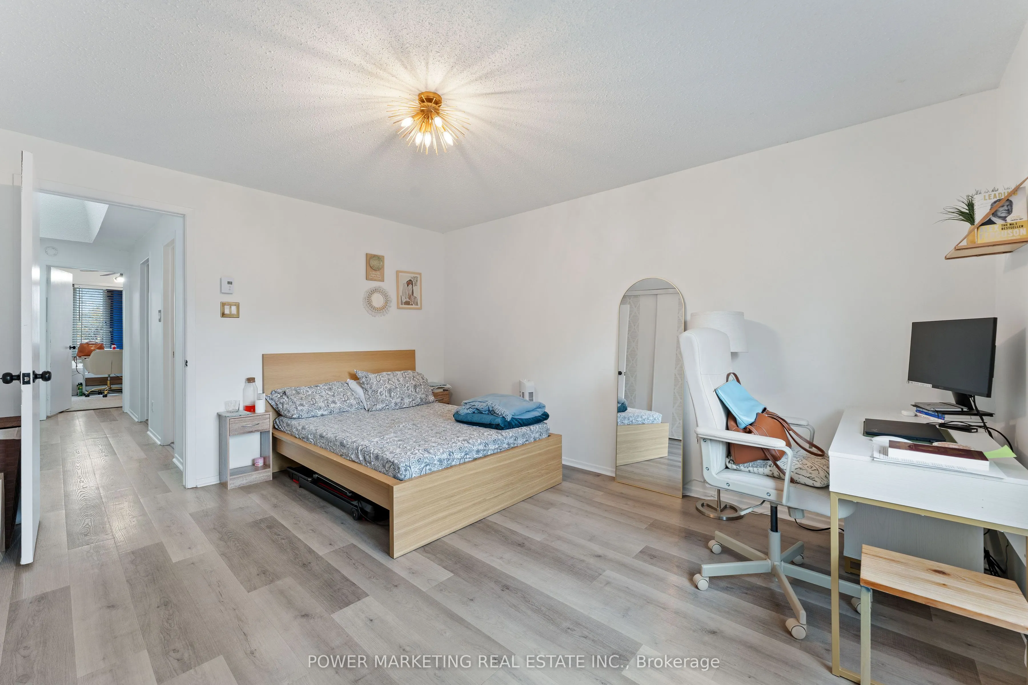 6702 Jeanne D'arc Boulevard N #B
