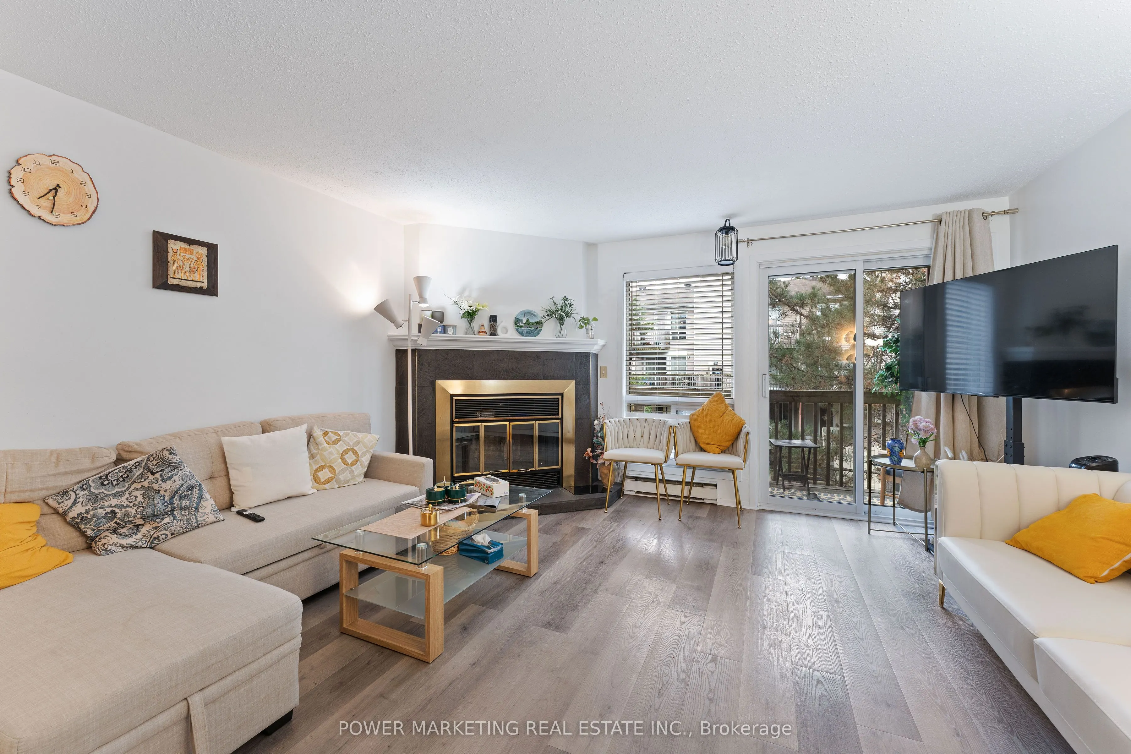 6702 Jeanne D'arc Boulevard N #B