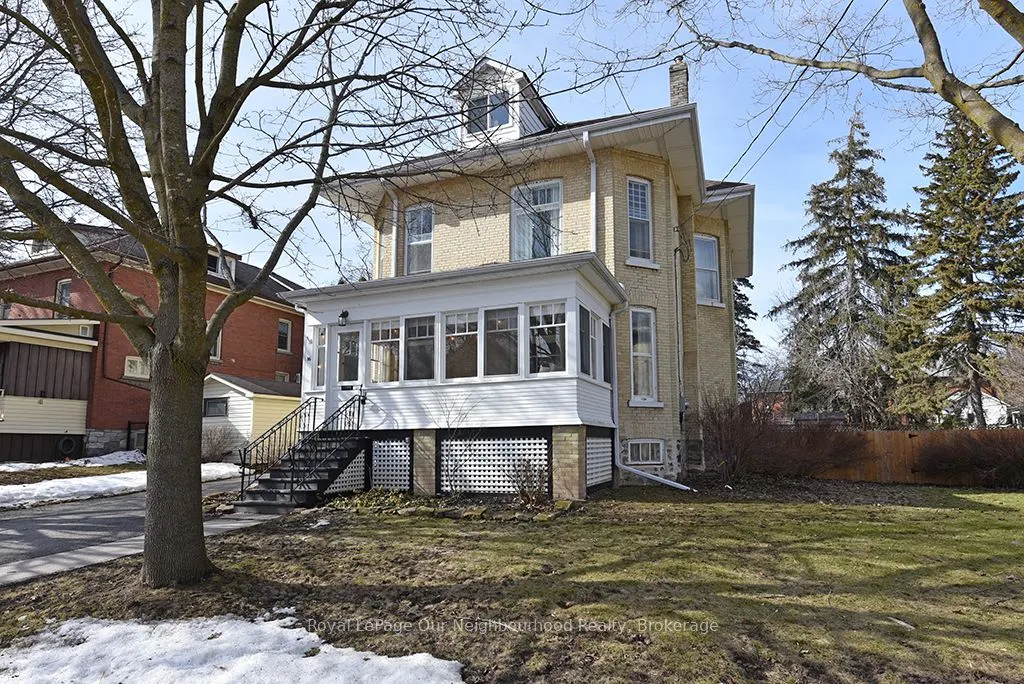 16 Francis Street