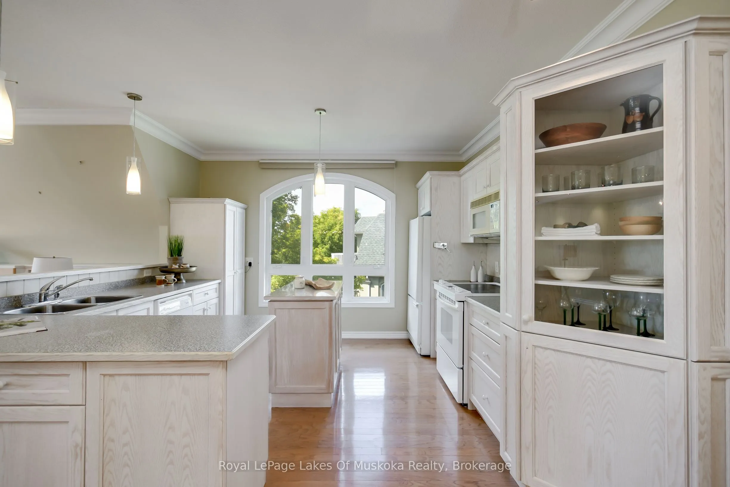 31 Dairy Lane #401