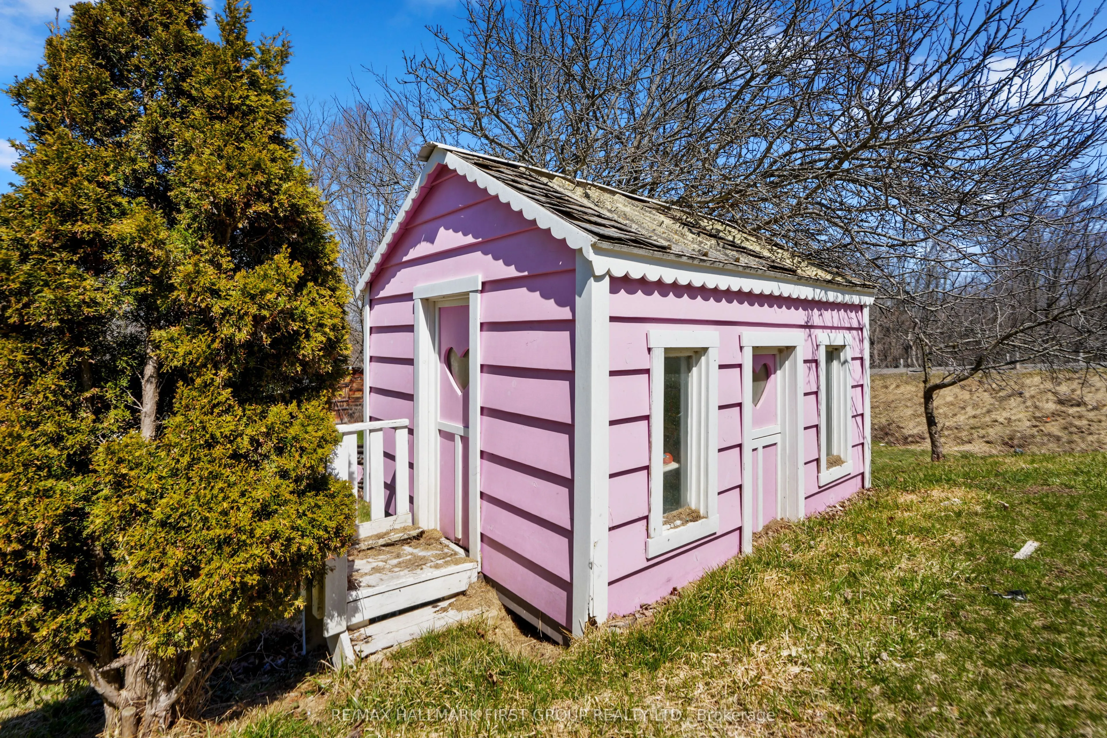 19 Halstead Road