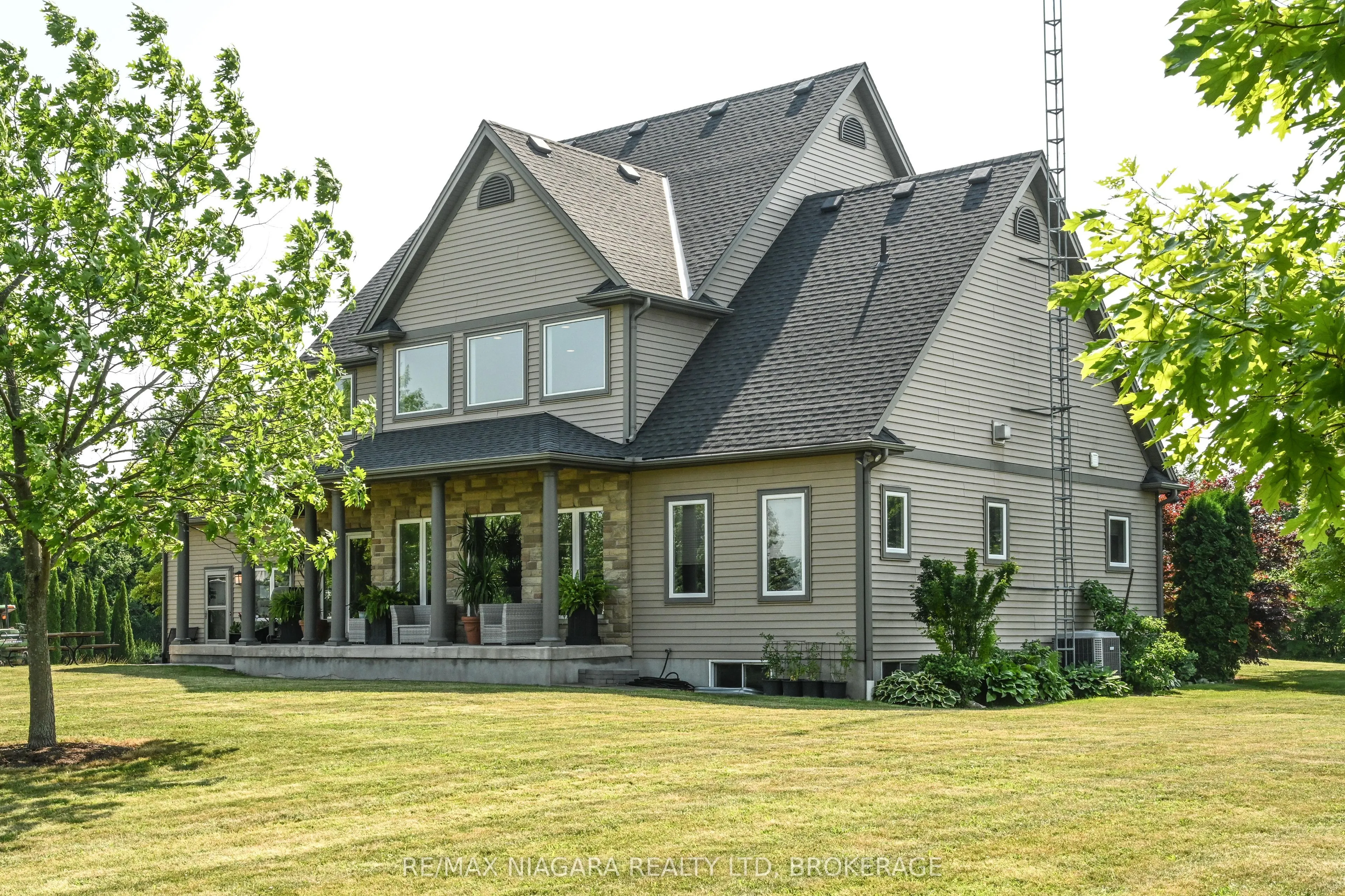 1065 Concession 3 Road