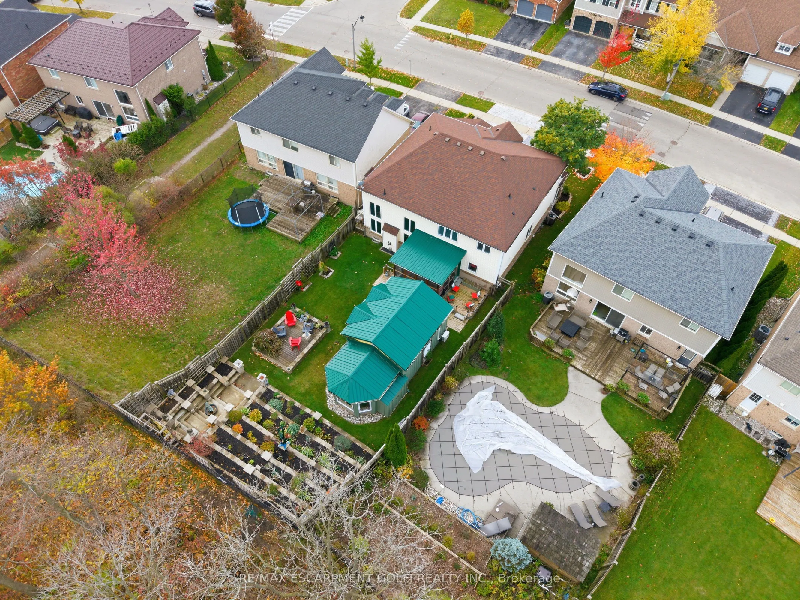 69 Hunter Way