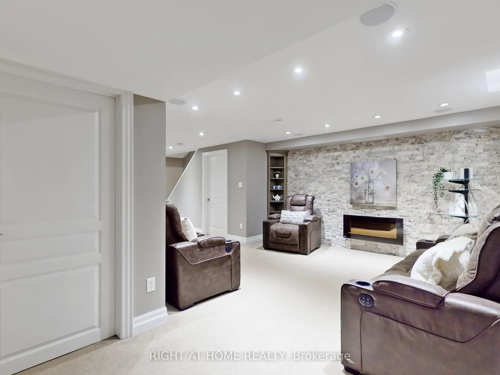 98 Willow Lane