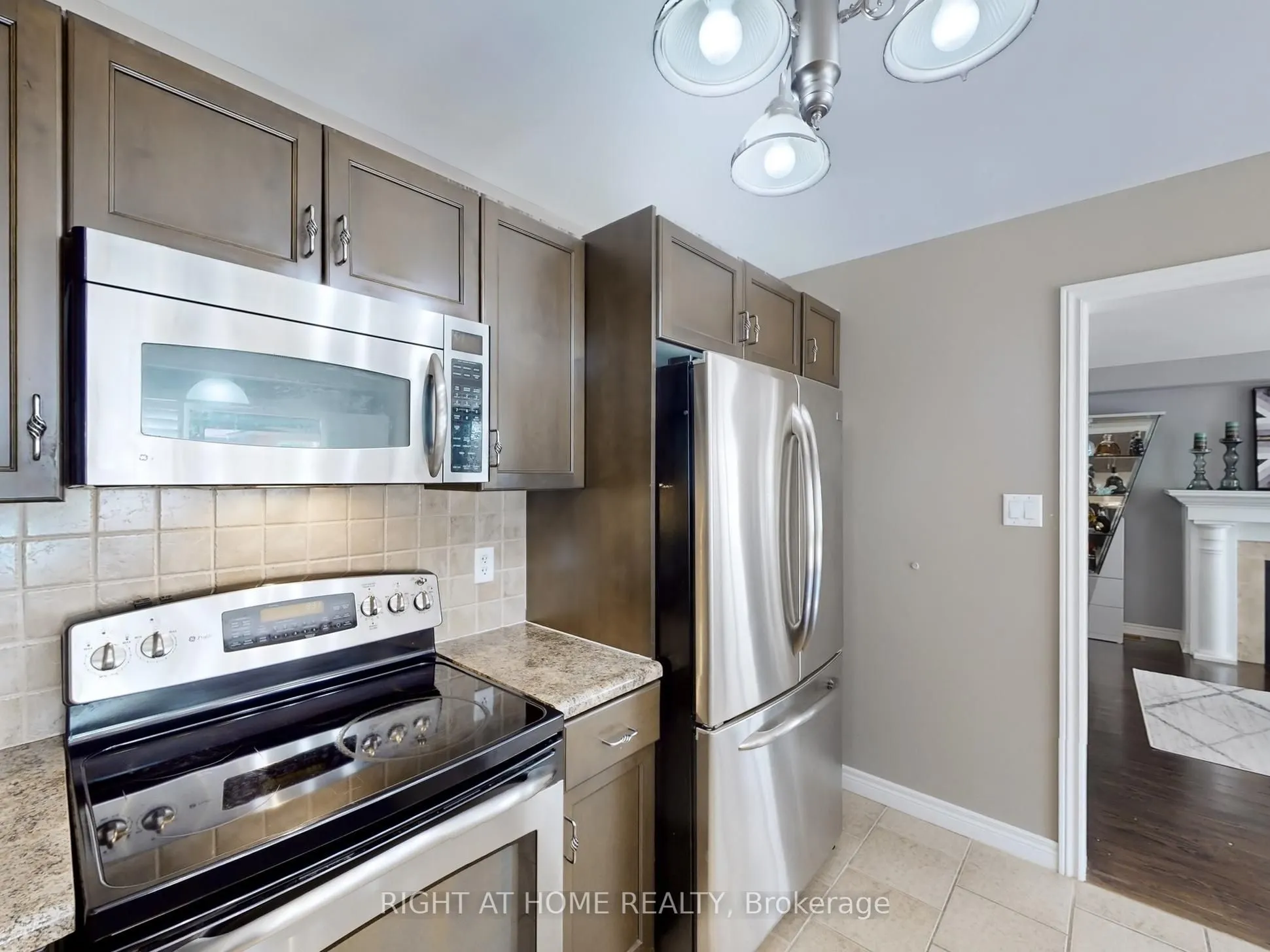 98 Willow Lane