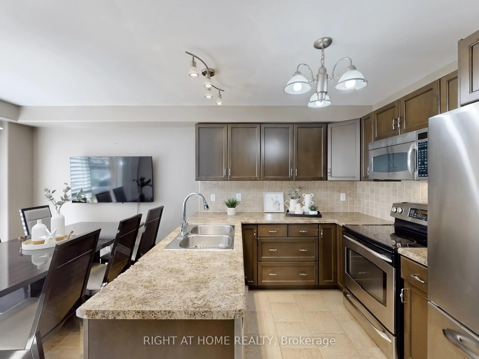 98 Willow Lane