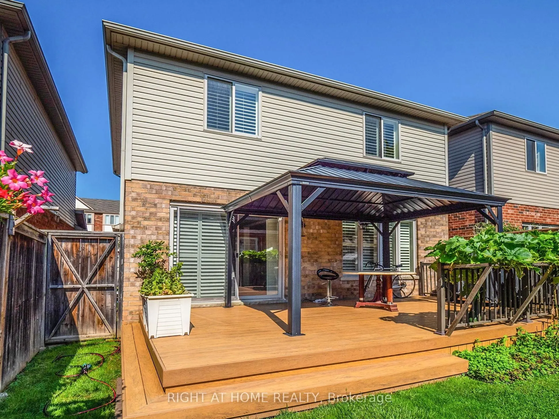 98 Willow Lane