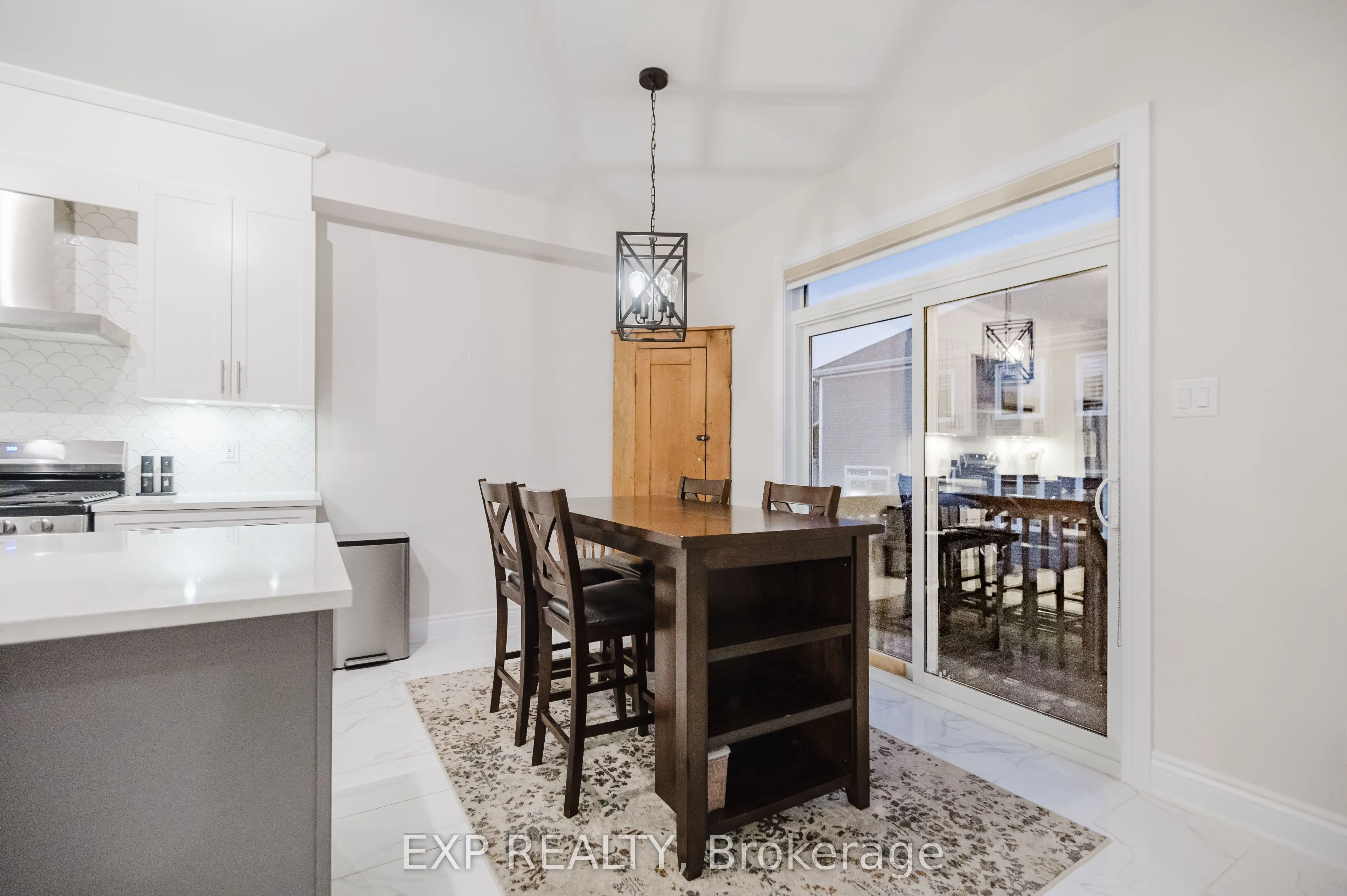1004 Keeper Heights