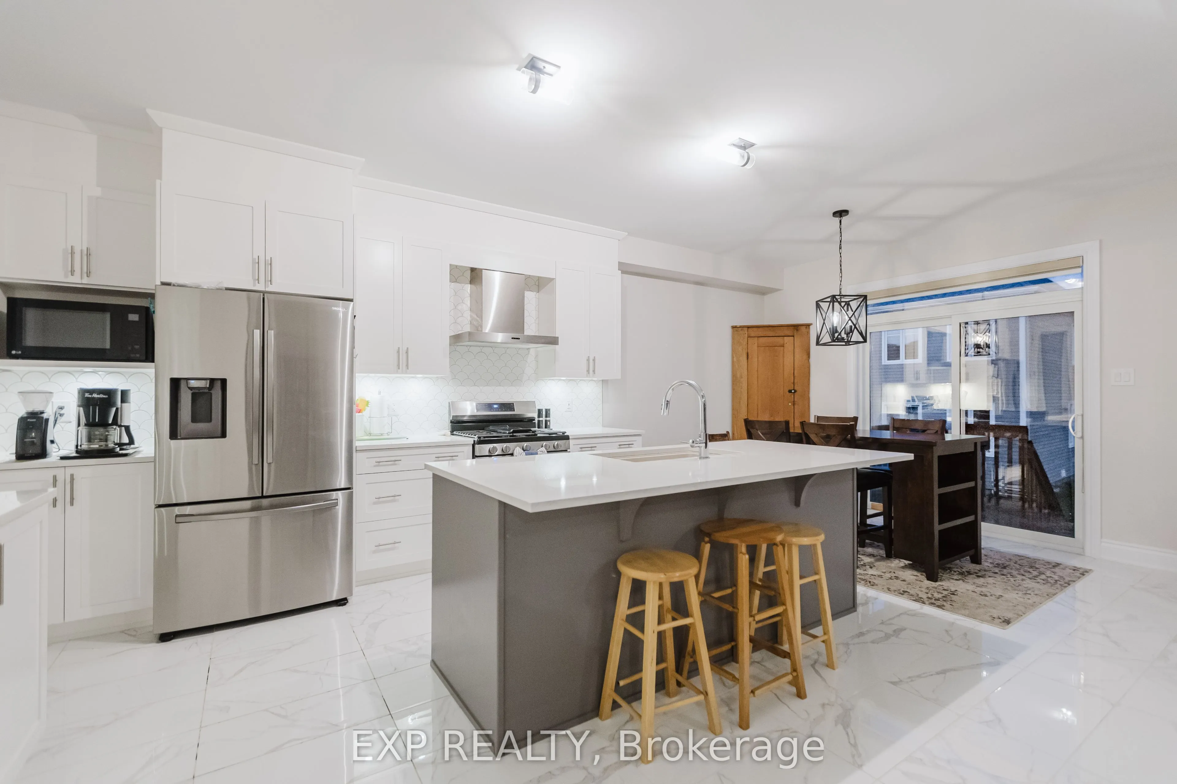 1004 Keeper Heights