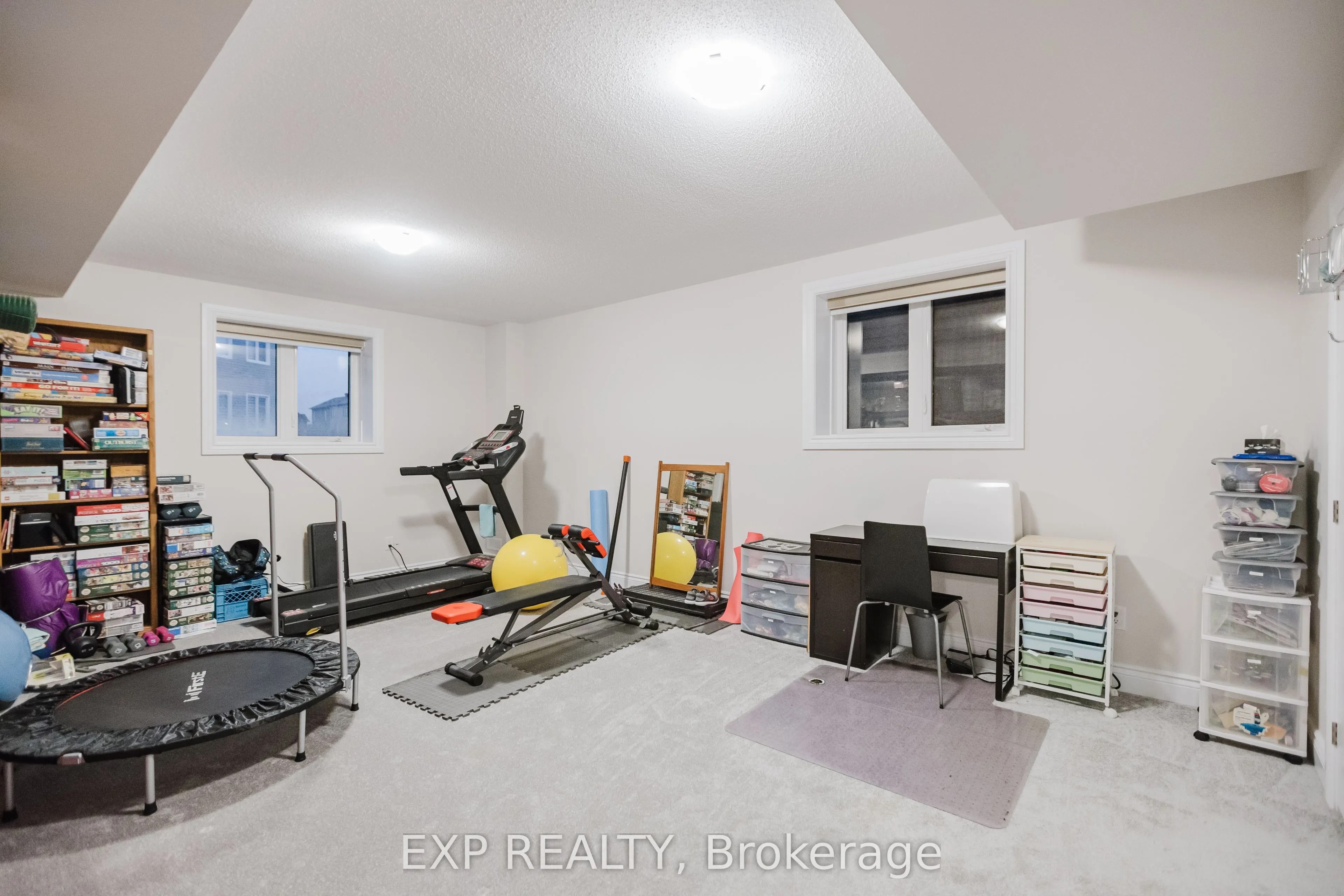 1004 Keeper Heights