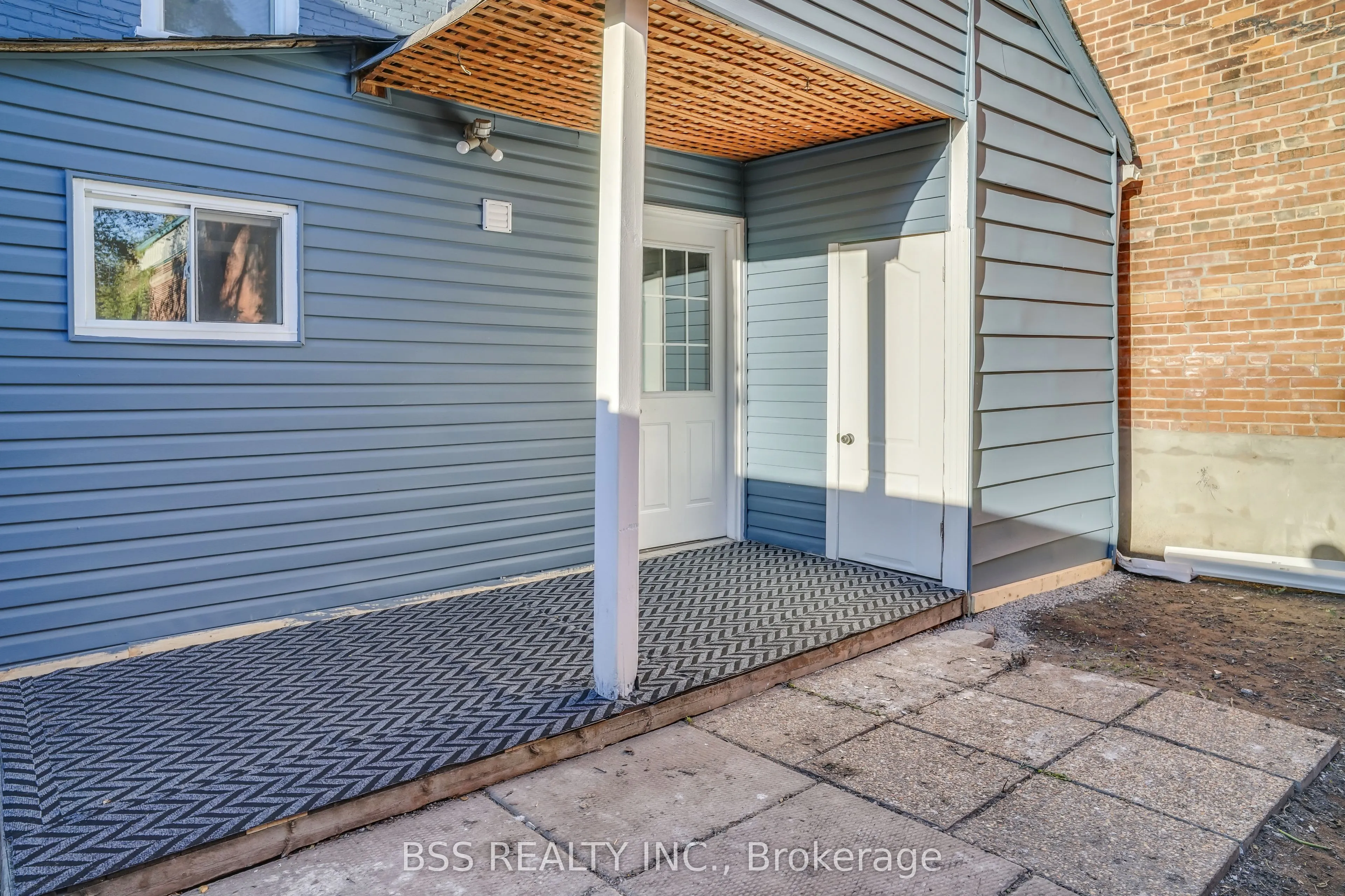 297 Sherbrooke Street