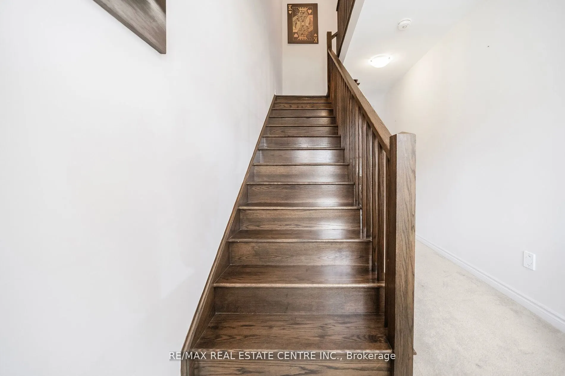 16 Flagg Avenue