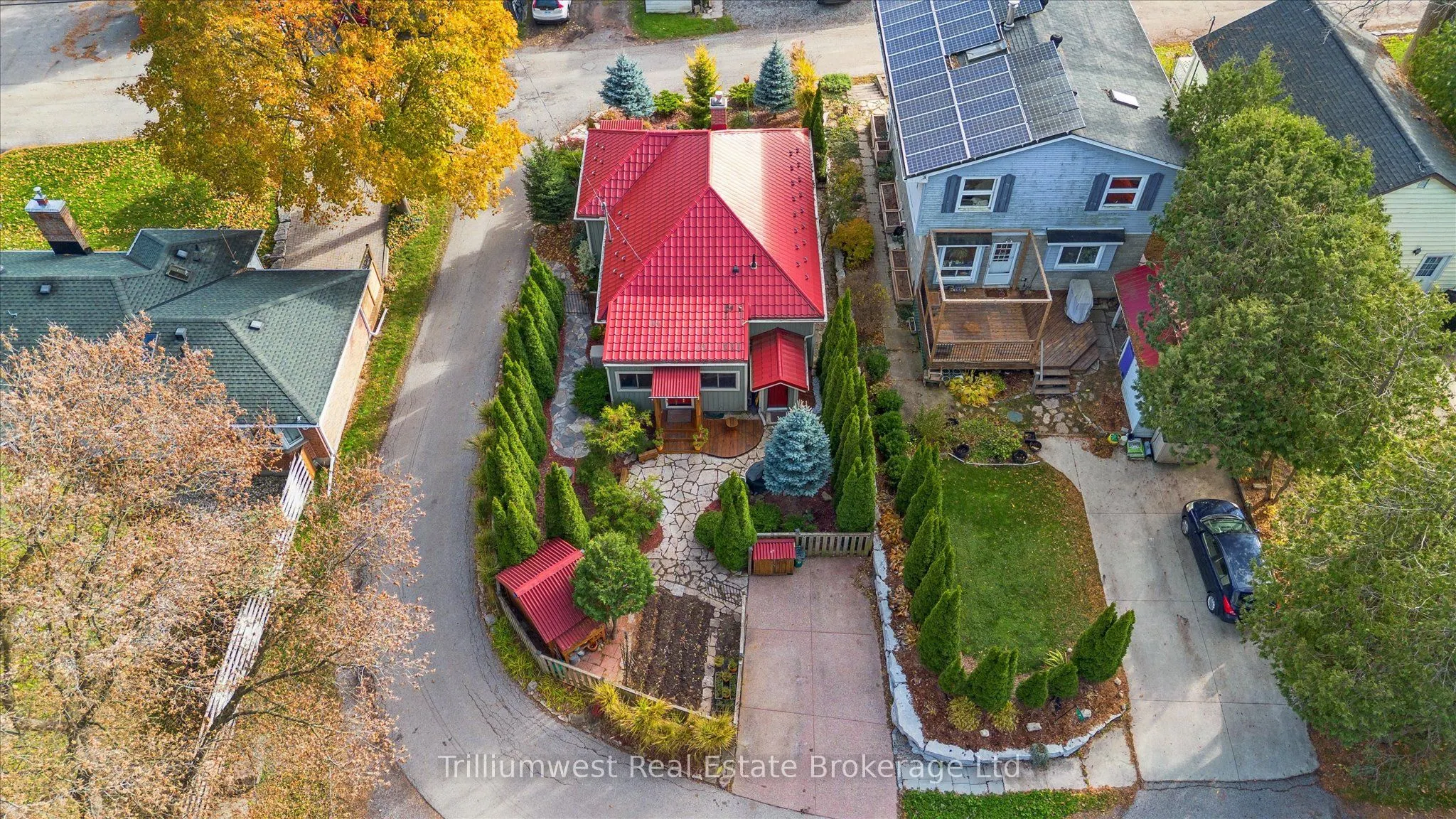 32 Holly Trail