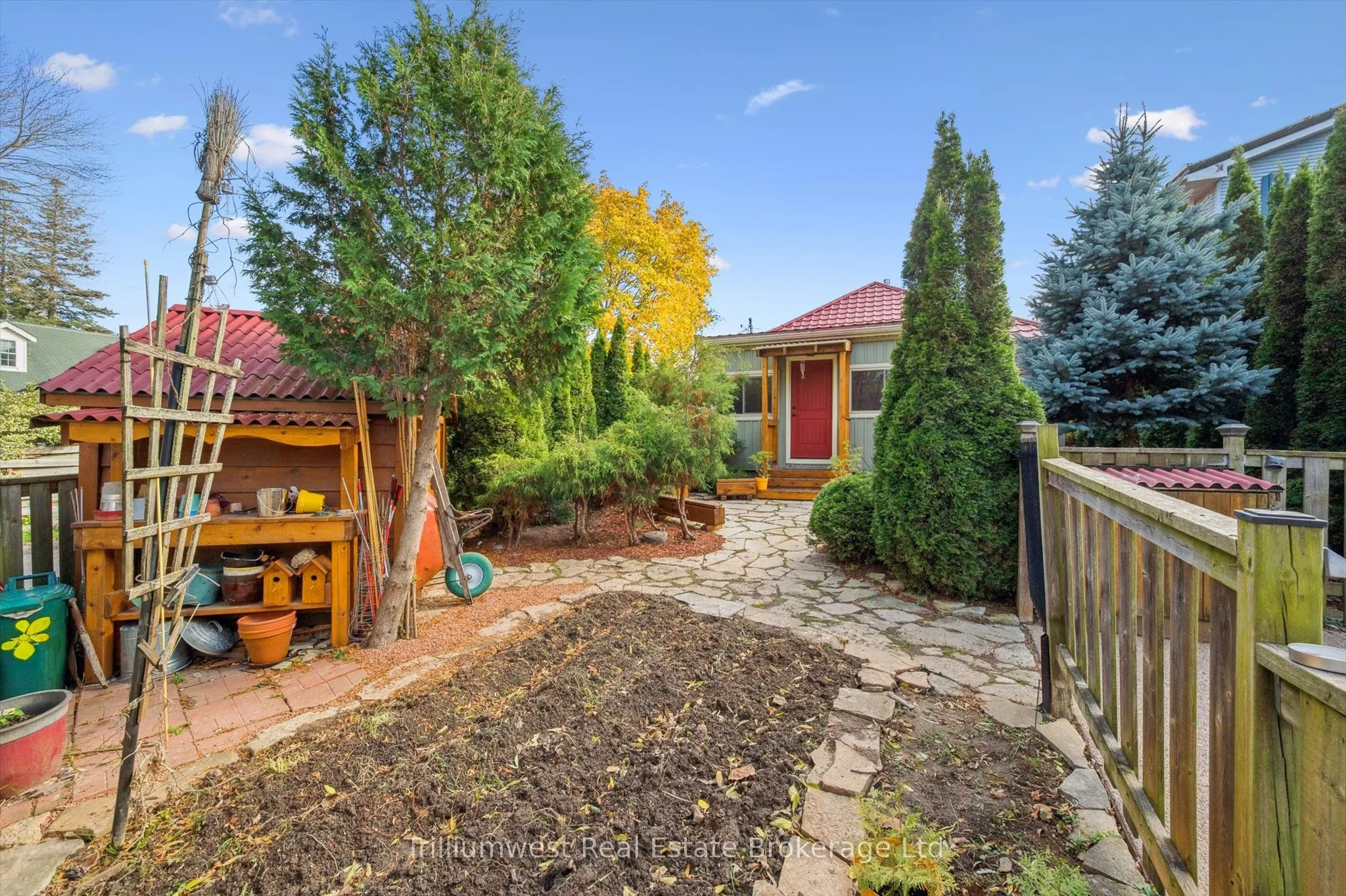32 Holly Trail