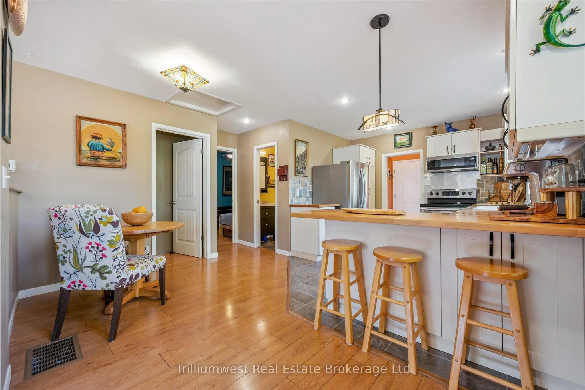32 Holly Trail