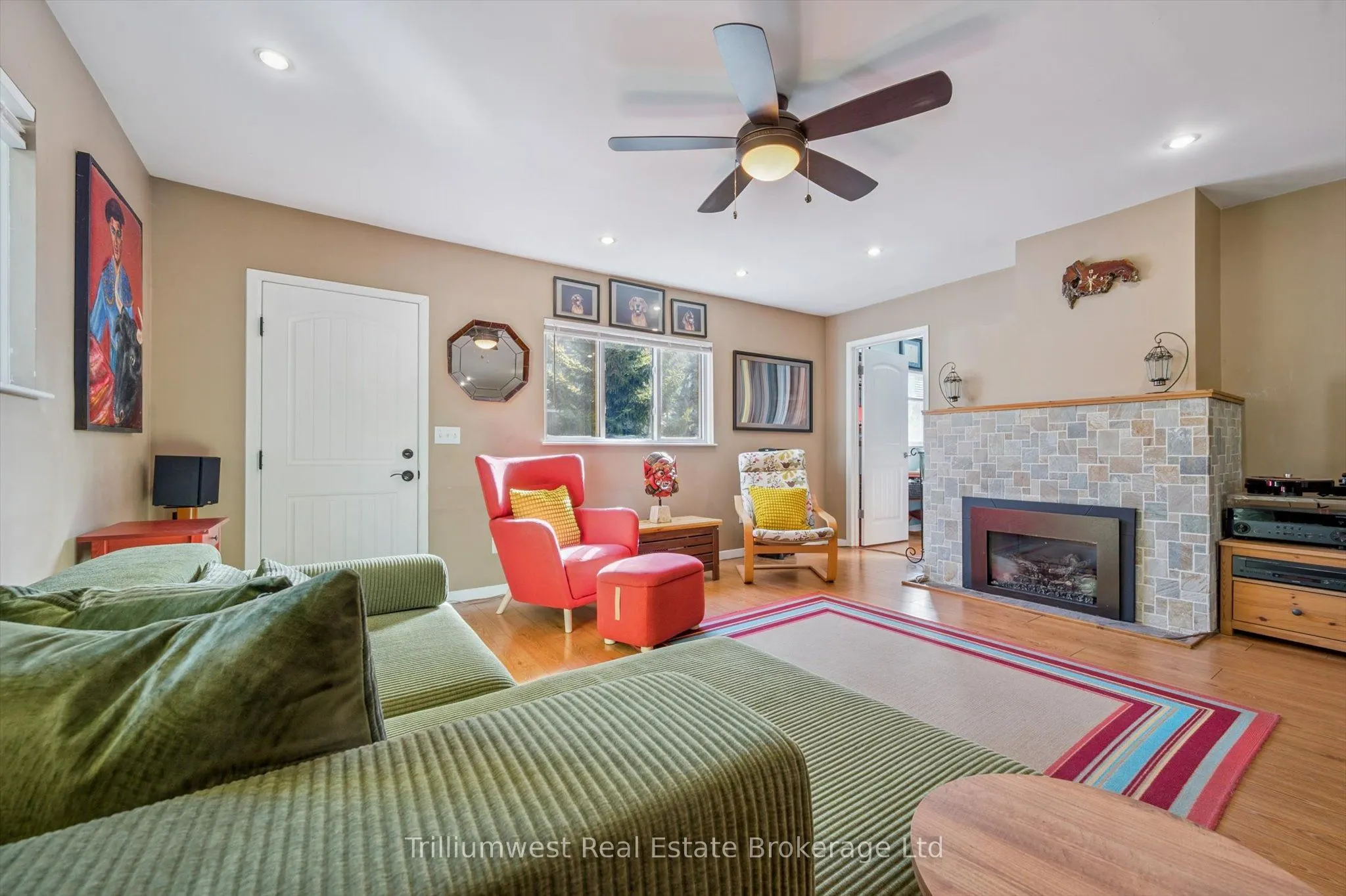 32 Holly Trail