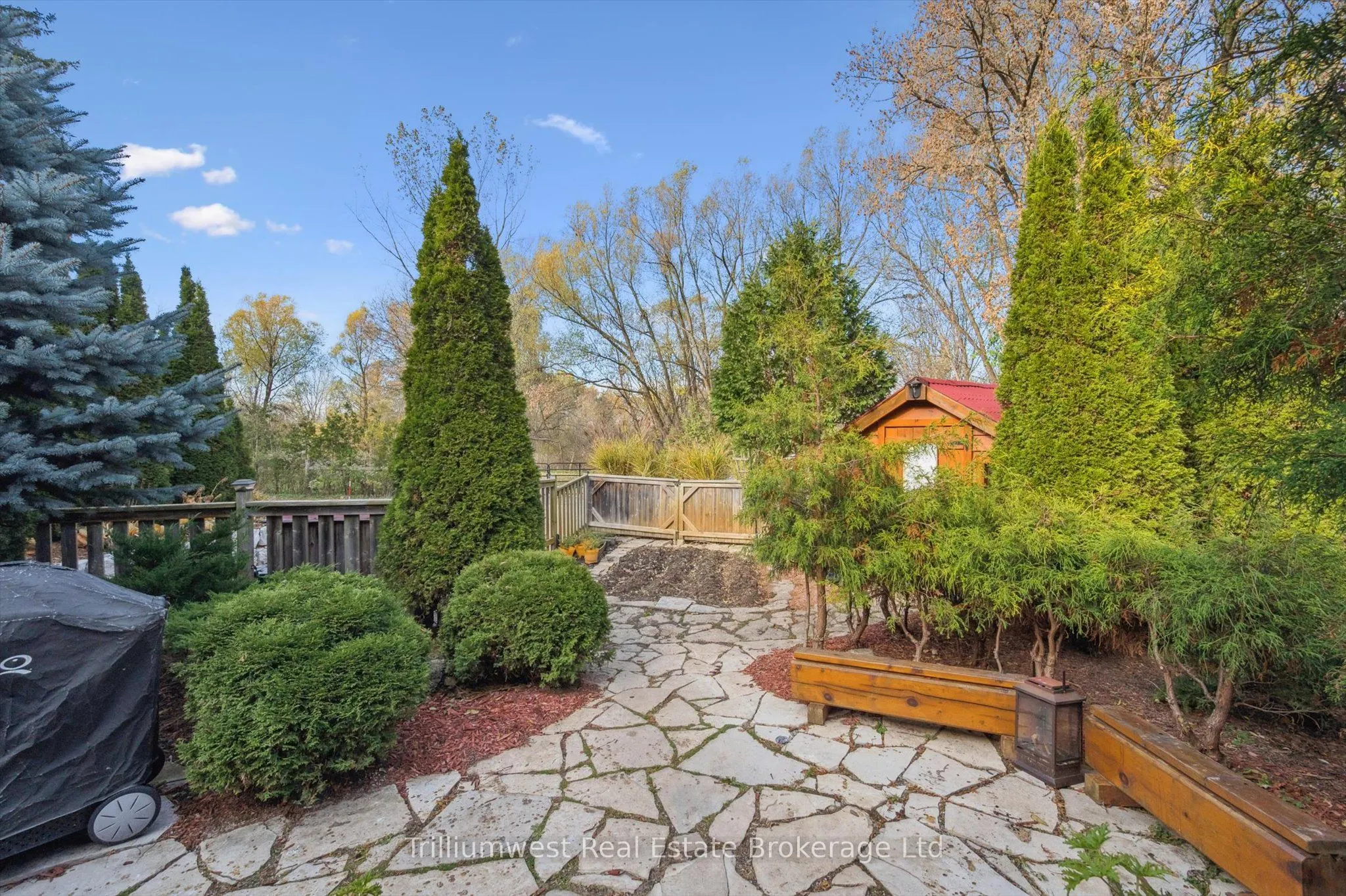 32 Holly Trail