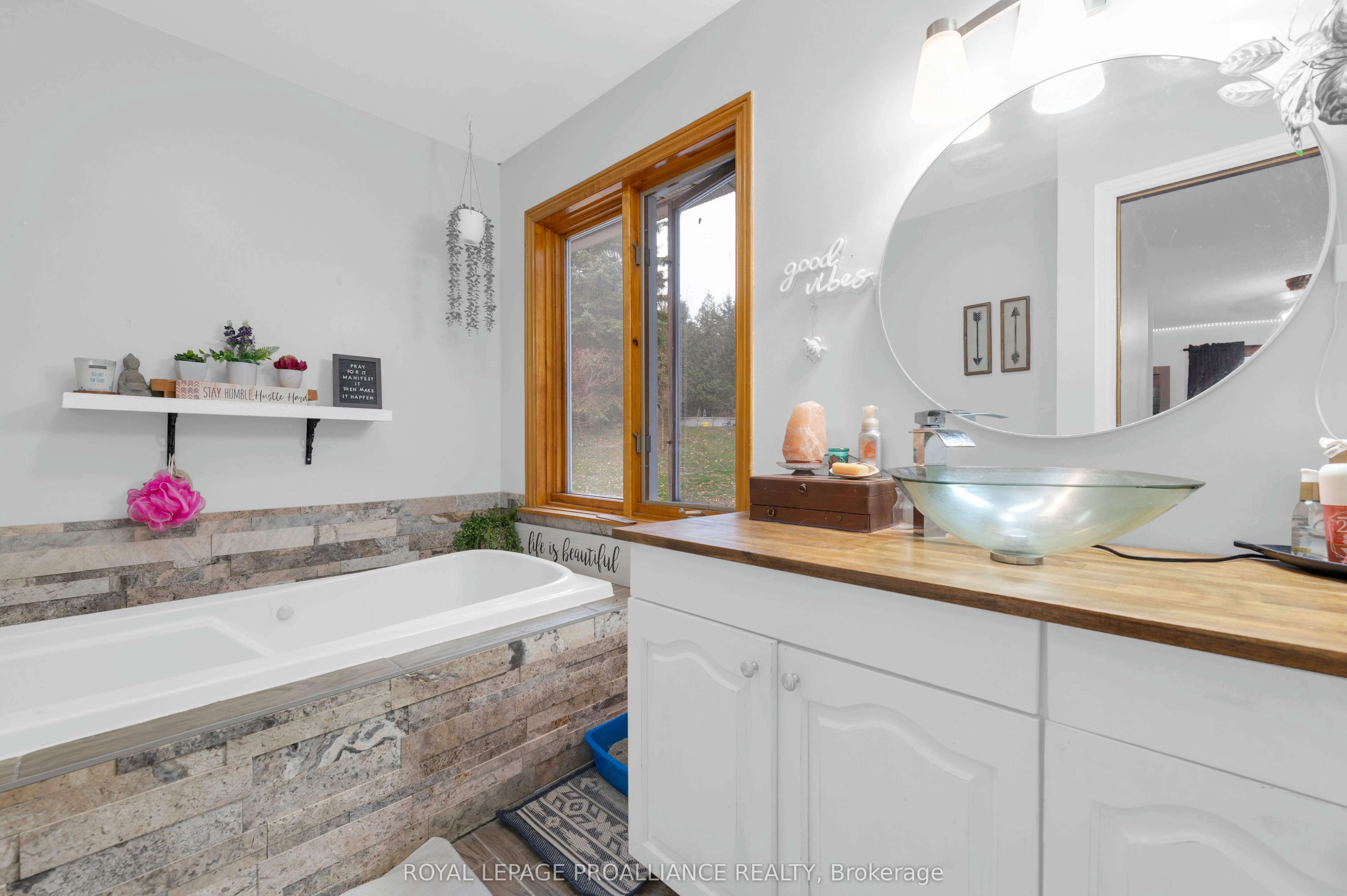 1403A Crookston Road