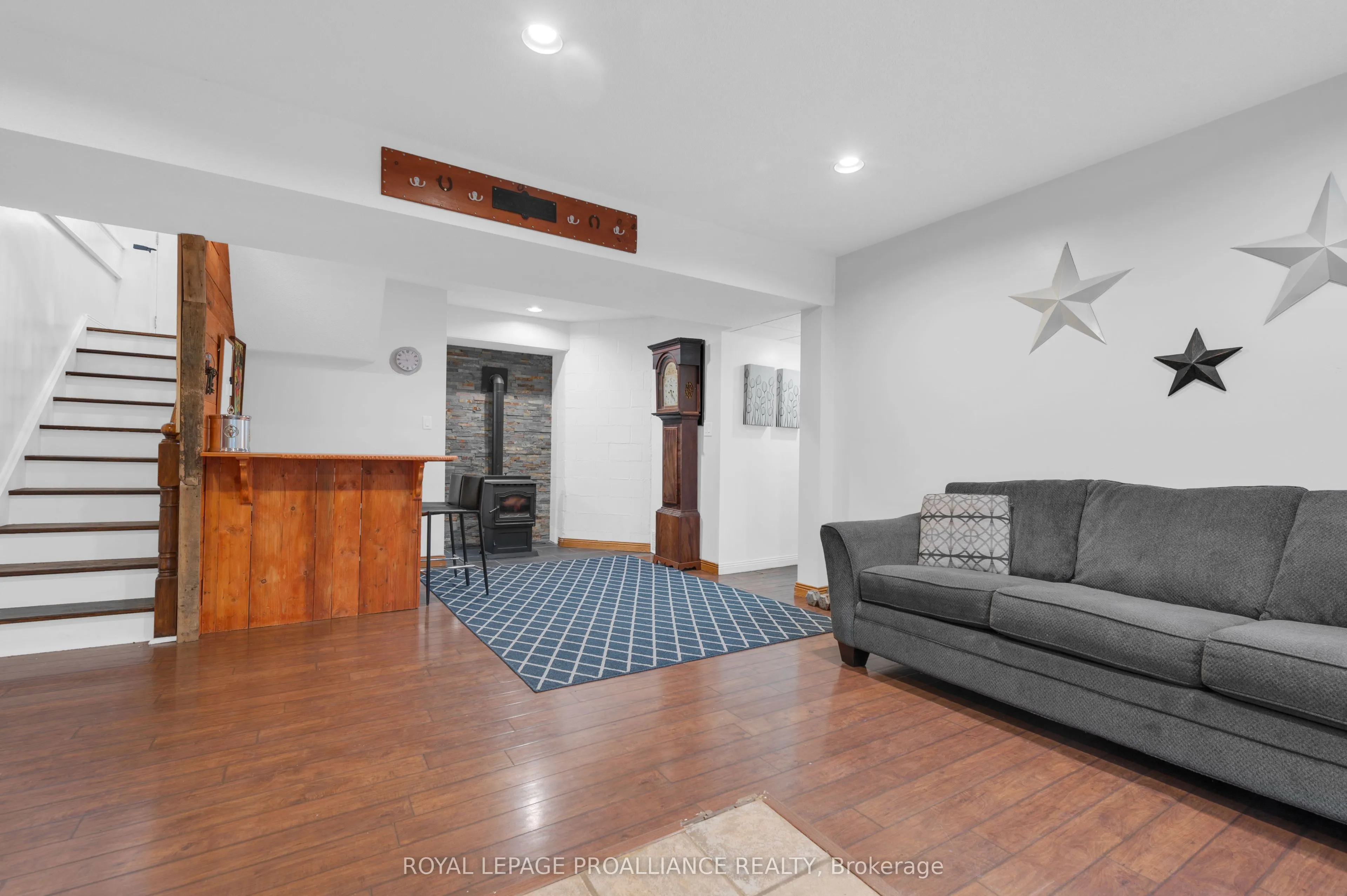 1403A Crookston Road