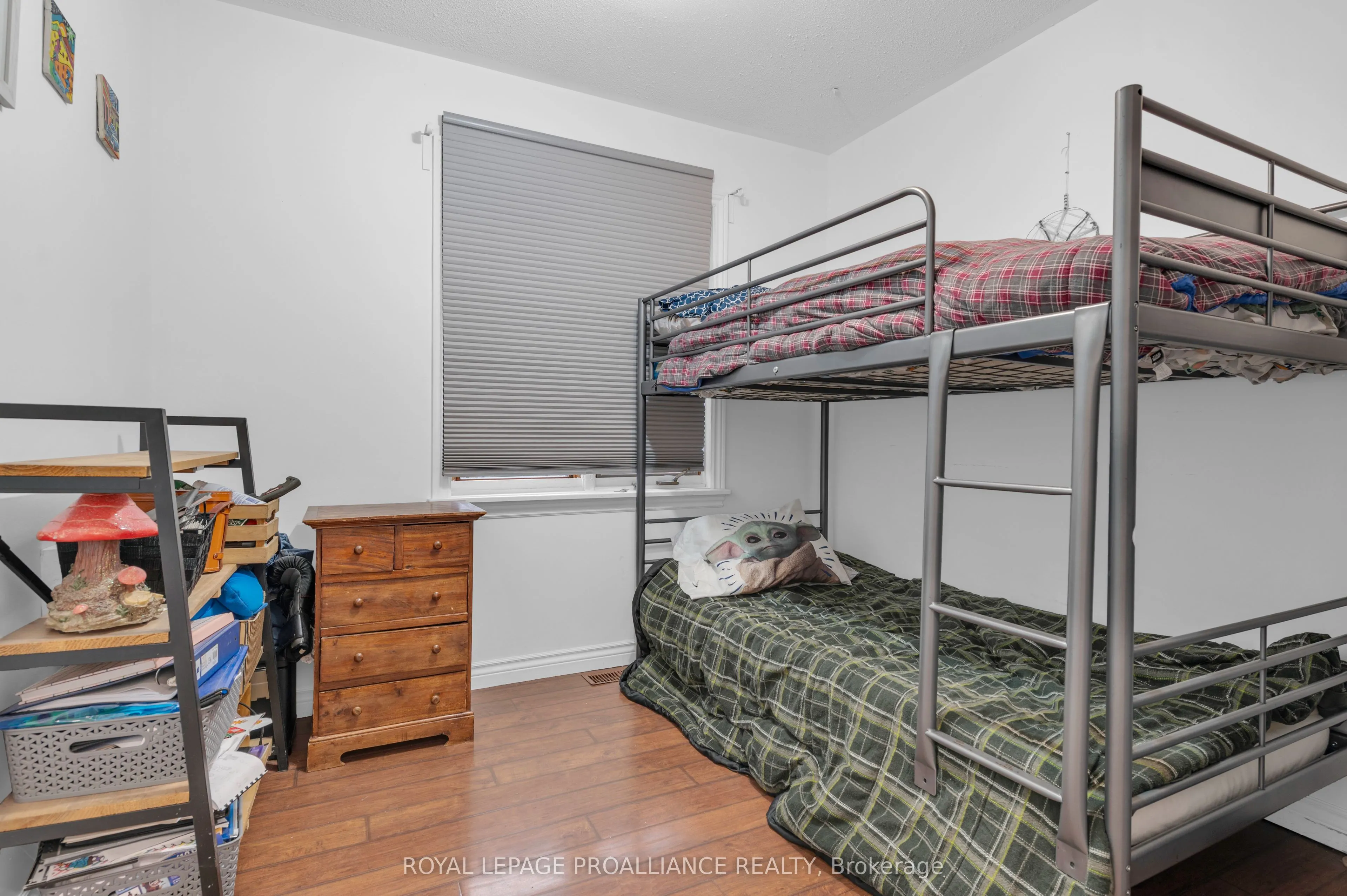 1403A Crookston Road