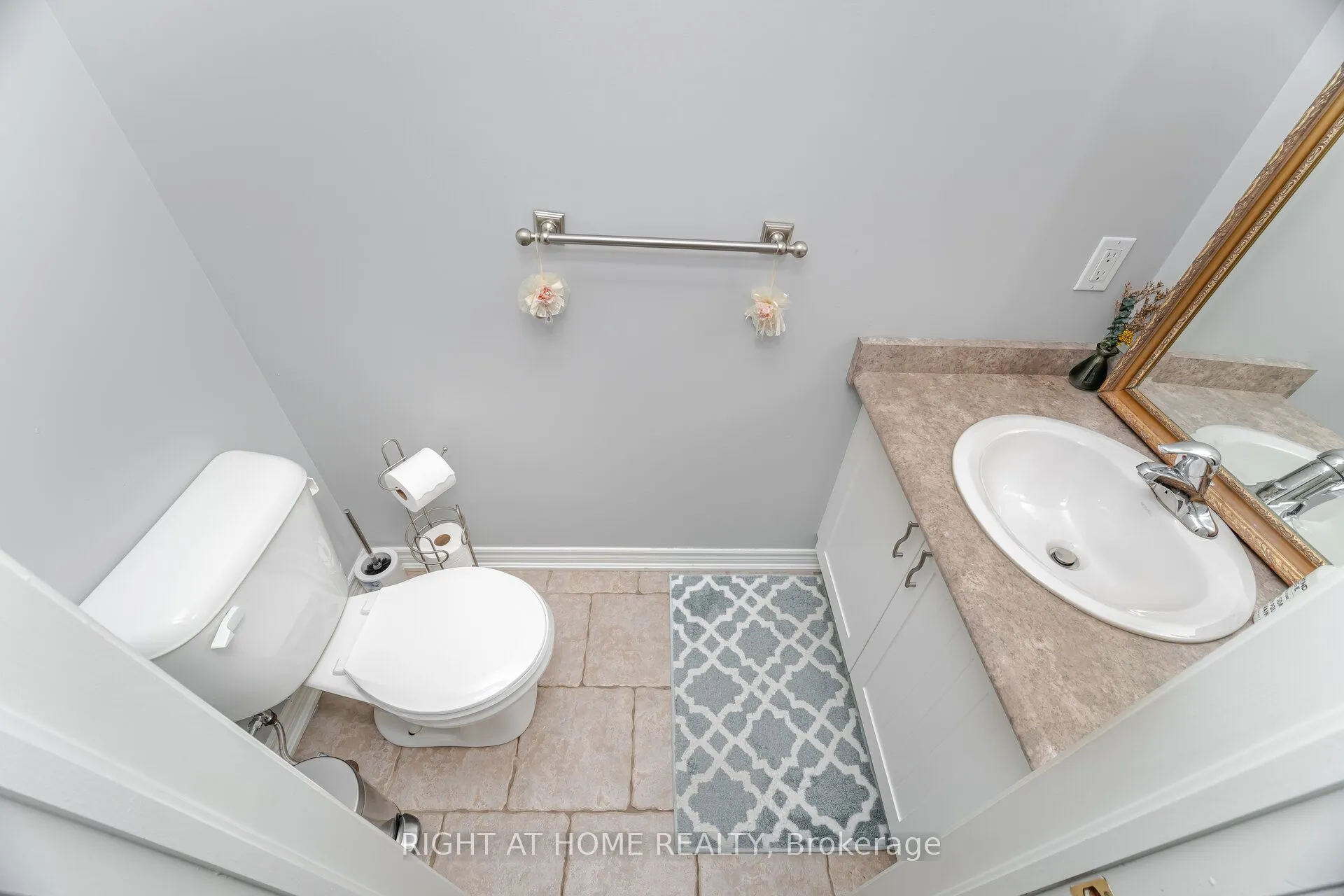 1085 Harrogate Drive #35