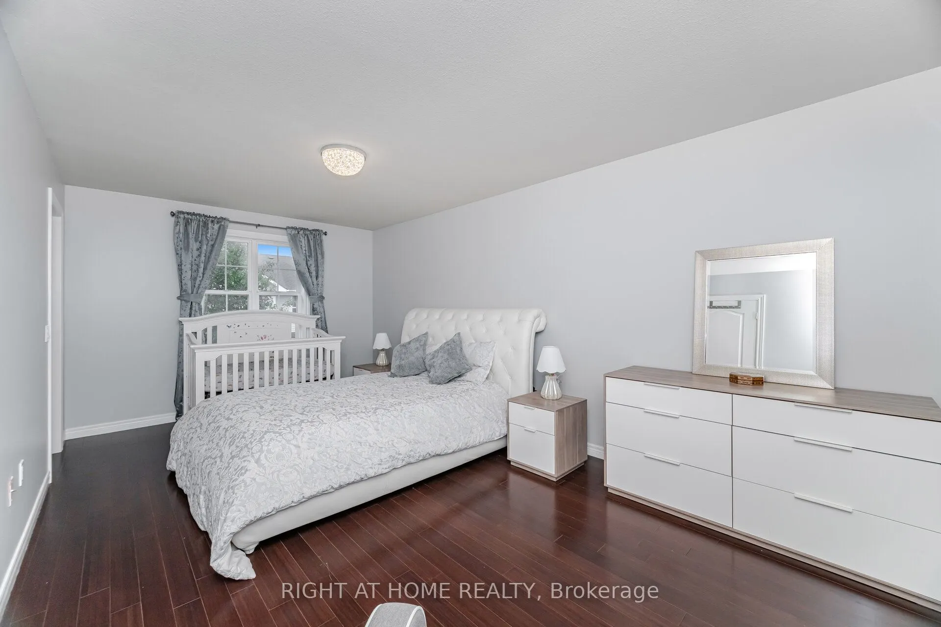 1085 Harrogate Drive #35