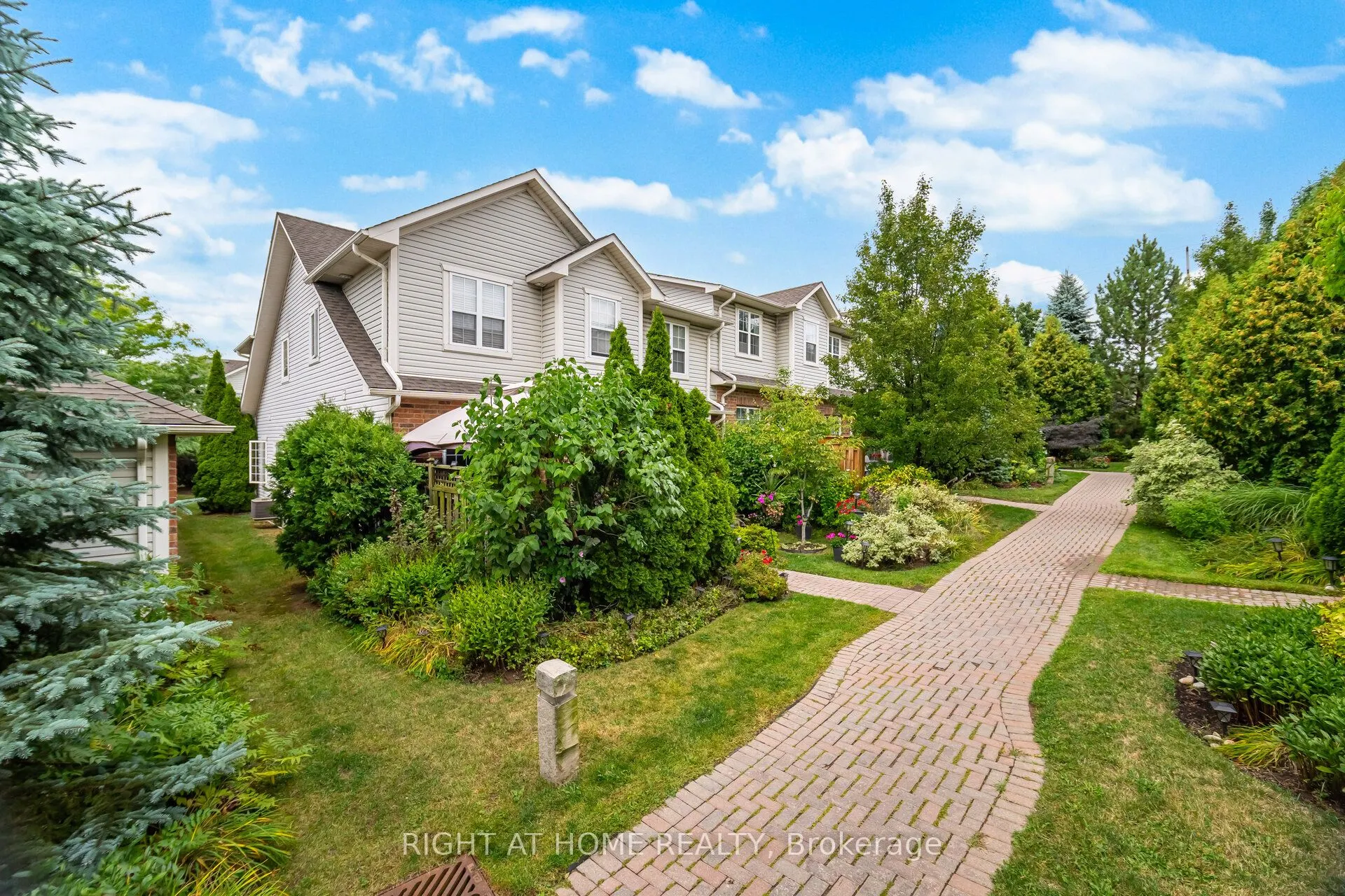 1085 Harrogate Drive #35