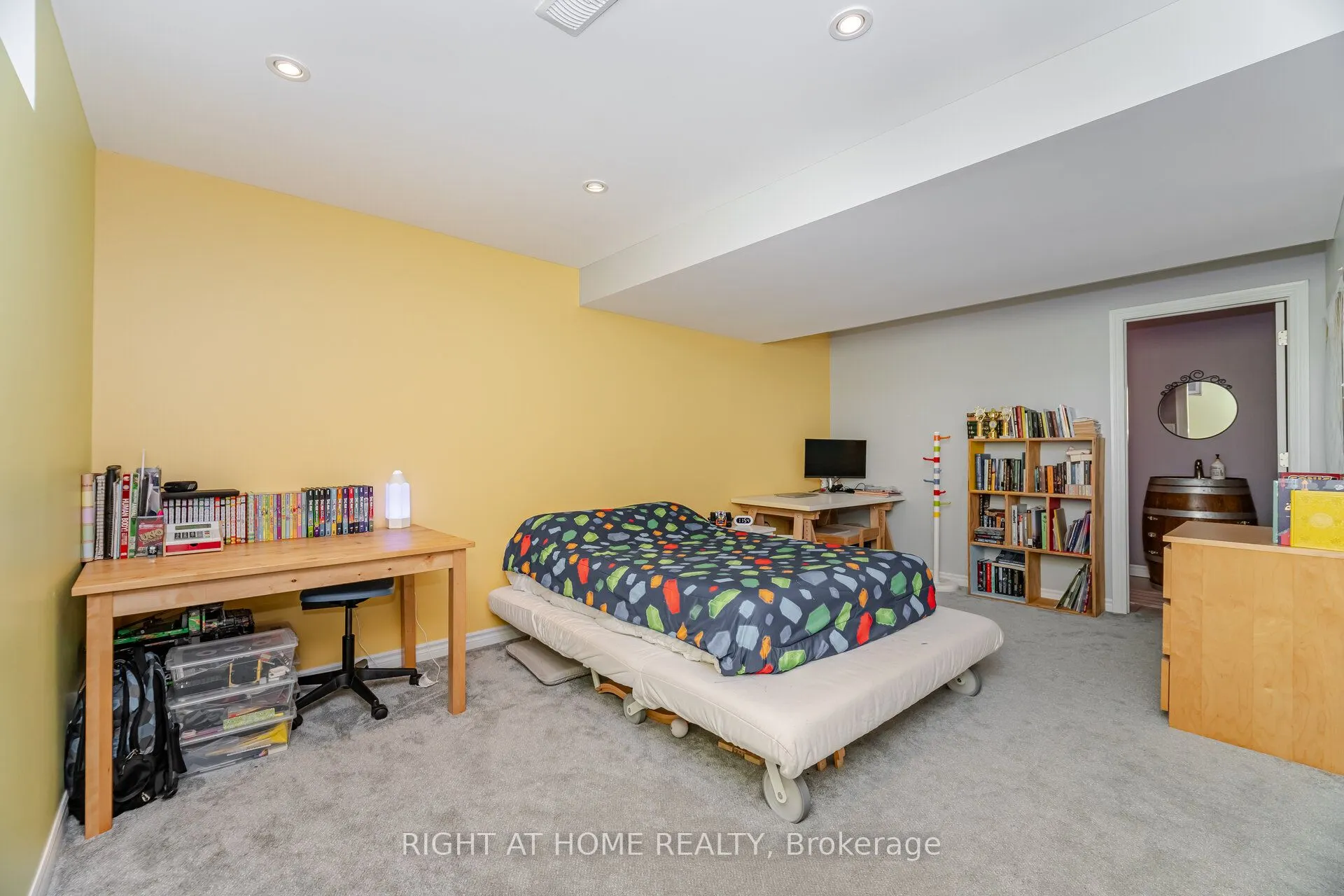 1085 Harrogate Drive #35